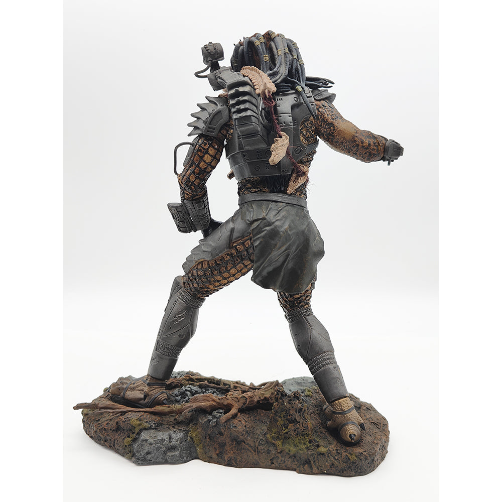 McFarlane Jungle Hunter Predator 12 Inch Action Figure – Predator, McFarlane Toys, 30 cm, 2004, pre-owned collector piece, Uncanny Collectibles Dublin Ireland