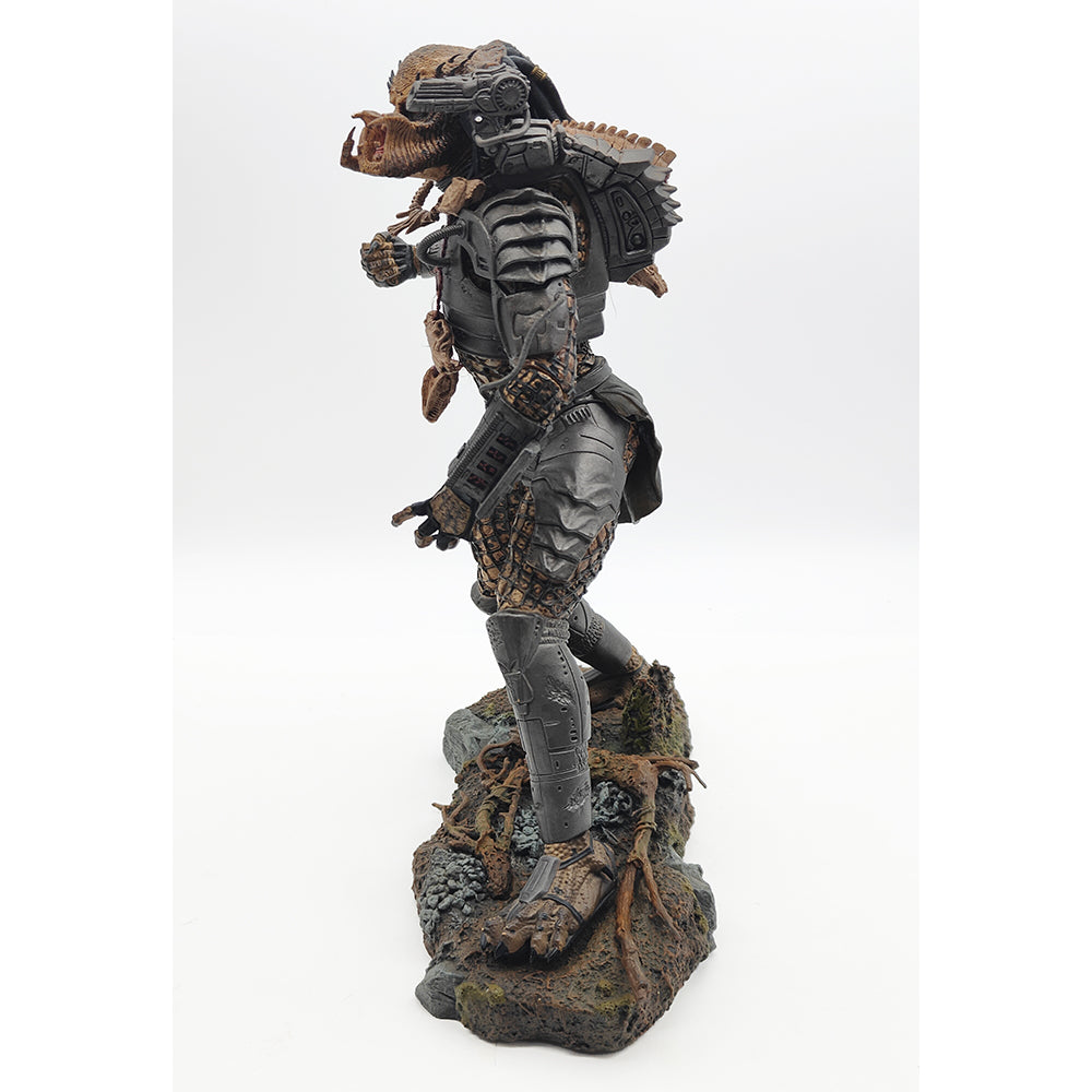 McFarlane Jungle Hunter Predator 12 Inch Action Figure – Predator, McFarlane Toys, 30 cm, 2004, pre-owned collector piece, Uncanny Collectibles Dublin Ireland