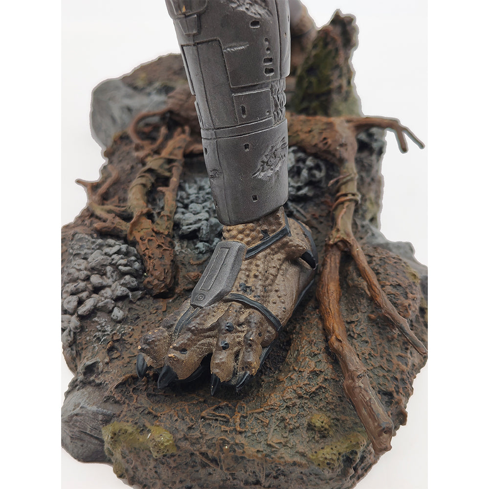 McFarlane Jungle Hunter Predator 12 Inch Action Figure – Predator, McFarlane Toys, 30 cm, 2004, pre-owned collector piece, Uncanny Collectibles Dublin Ireland