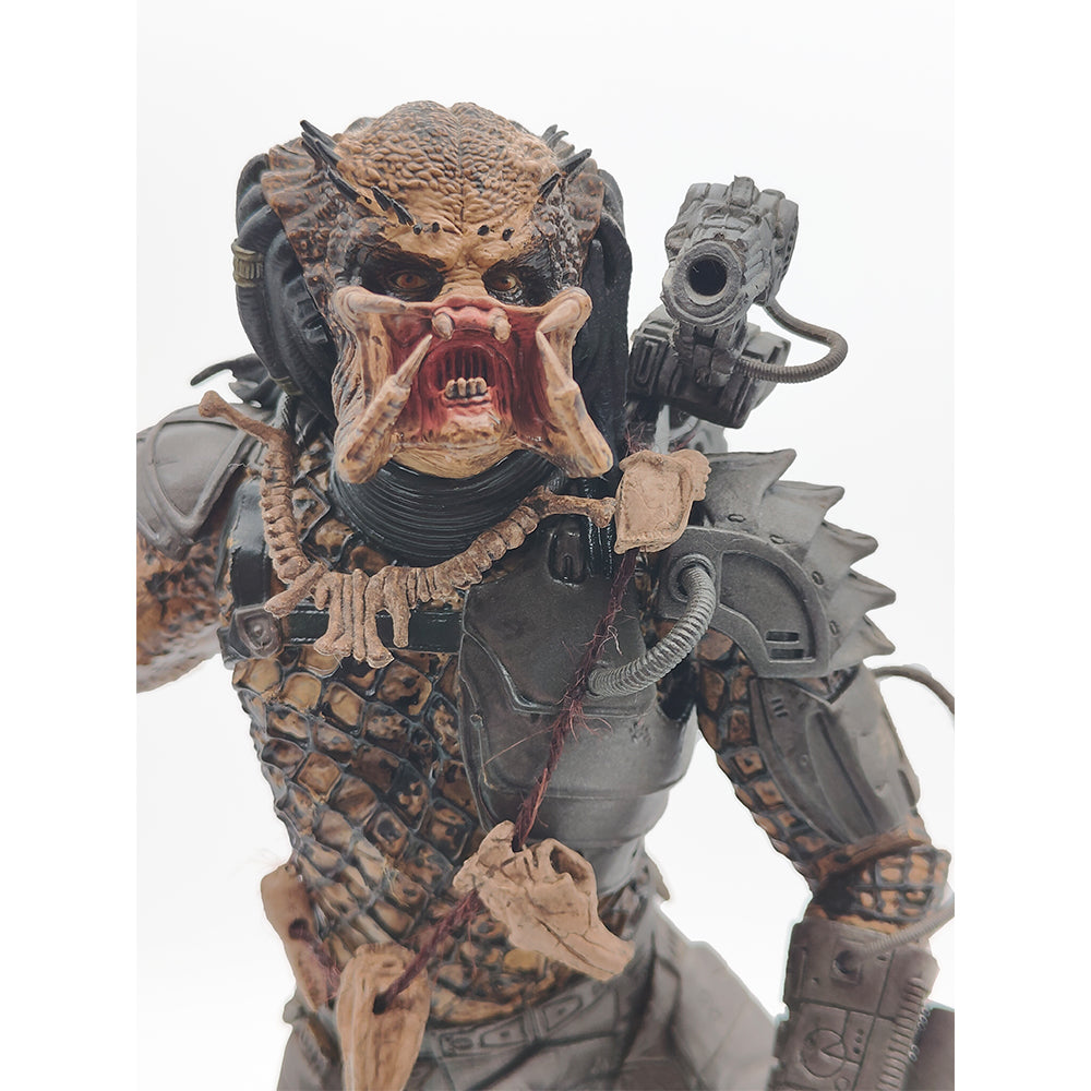 McFarlane Jungle Hunter Predator 12 Inch Action Figure – Predator, McFarlane Toys, 30 cm, 2004, pre-owned collector piece, Uncanny Collectibles Dublin Ireland