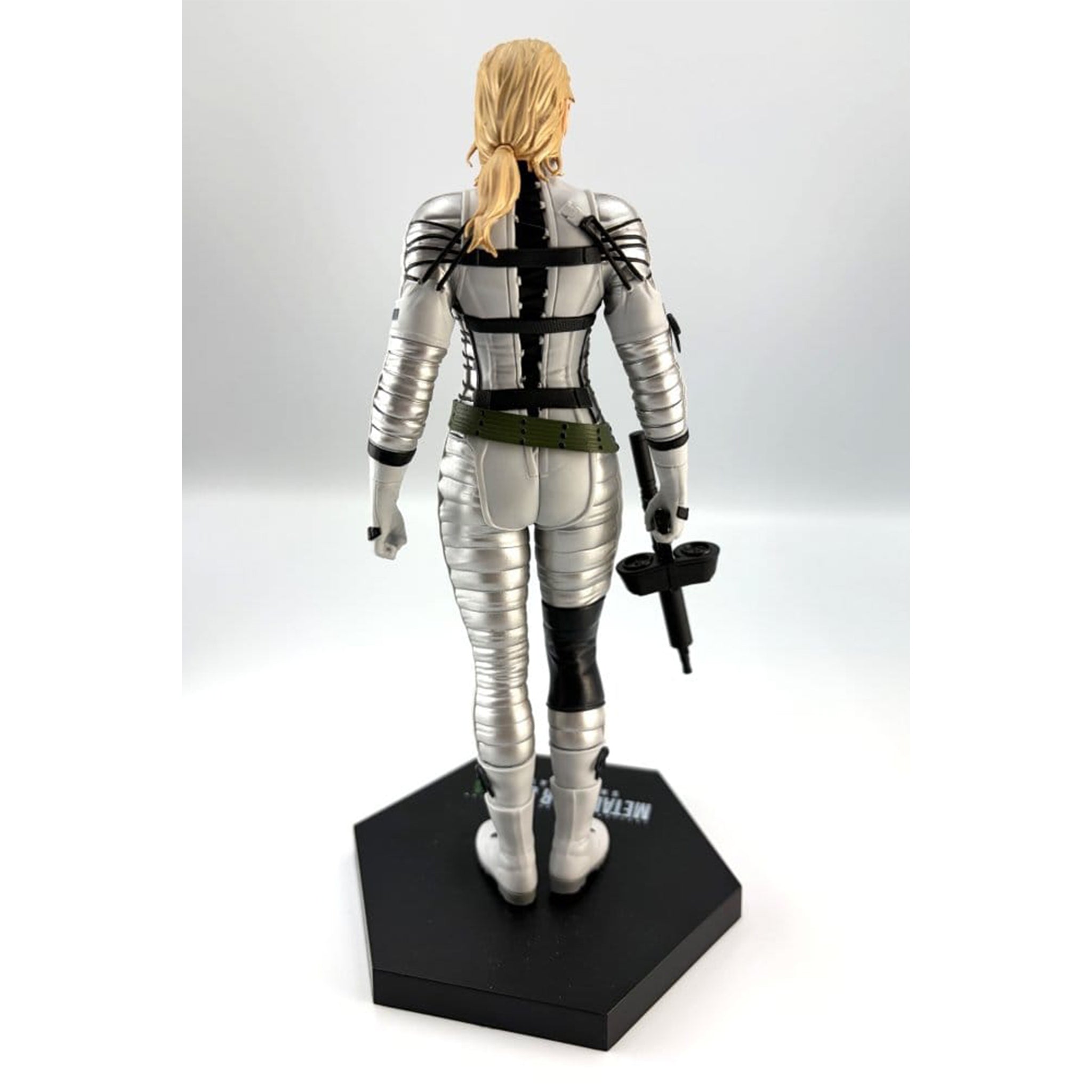 Metal Gear Solid Delta Snake Eater The Boss Konami Amusement Statue