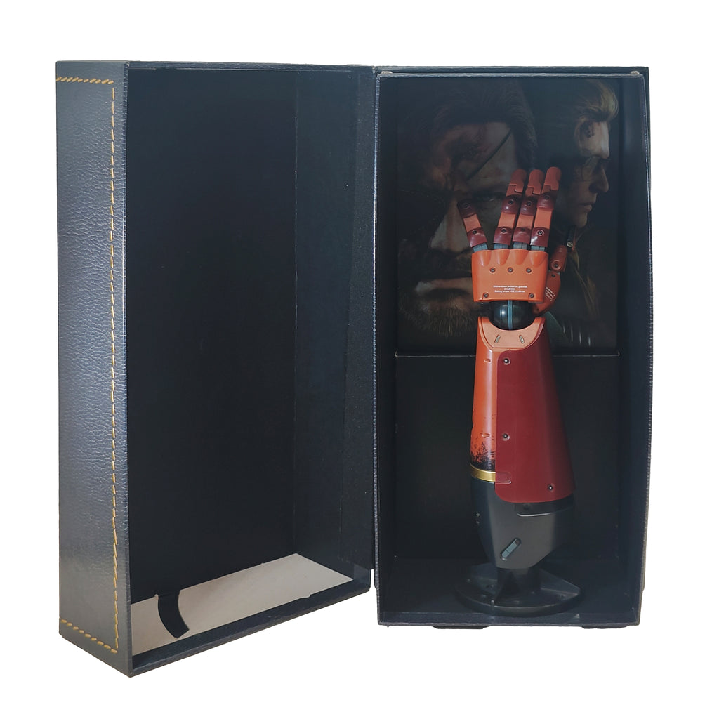 Metal Gear Solid V Phantom Pain Bionic Arm Collector's Edition Konami 2015 - photo 23 of 23