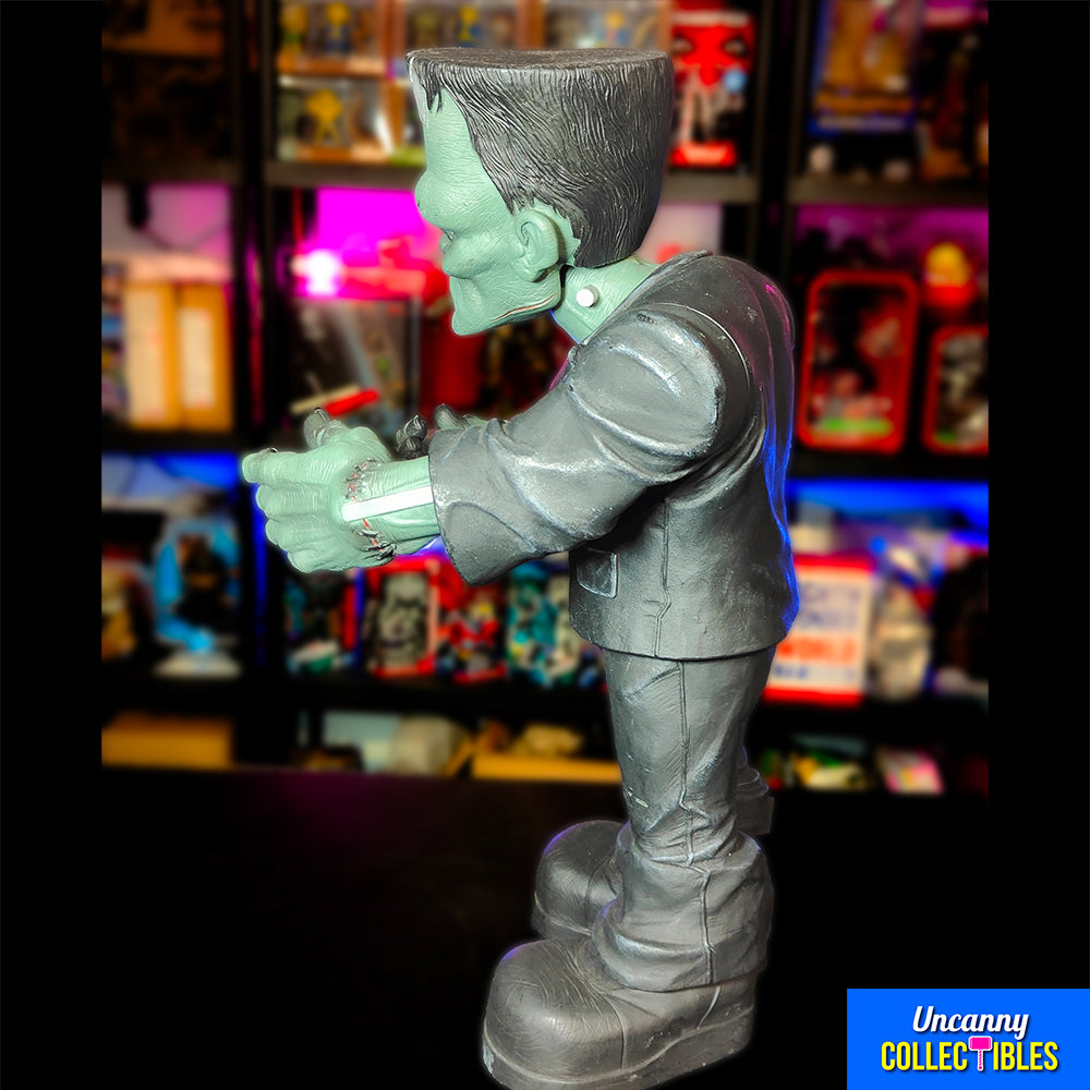 Mezco Frankenstein Universal Monsters Large 46 cm Monster Scale Figure 2012 – Universal Monsters, Mezco Toyz, 46 cm, 2012, pre-owned collector piece, Uncanny Collectibles Dublin Ireland