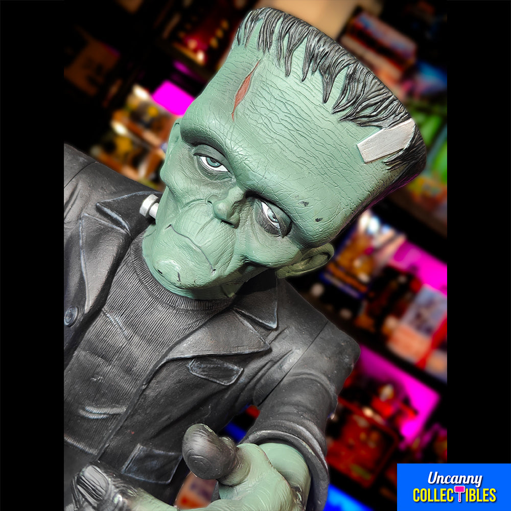 Mezco Frankenstein Universal Monsters Large 46 cm Monster Scale Figure 2012 – Universal Monsters, Mezco Toyz, 46 cm, 2012, pre-owned collector piece, Uncanny Collectibles Dublin Ireland