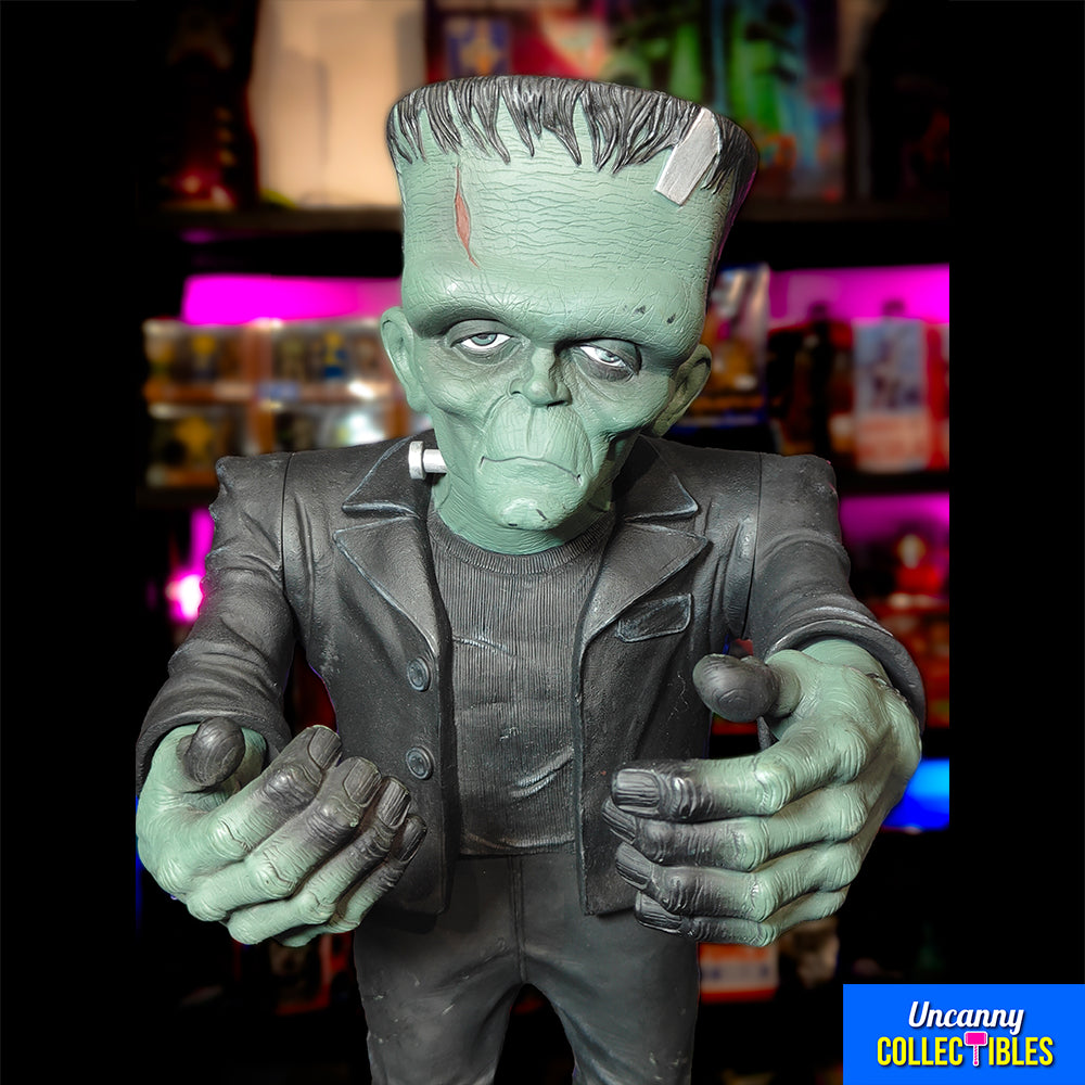 Mezco Frankenstein Universal Monsters Large 46 cm Monster Scale Figure 2012 – Universal Monsters, Mezco Toyz, 46 cm, 2012, pre-owned collector piece, Uncanny Collectibles Dublin Ireland