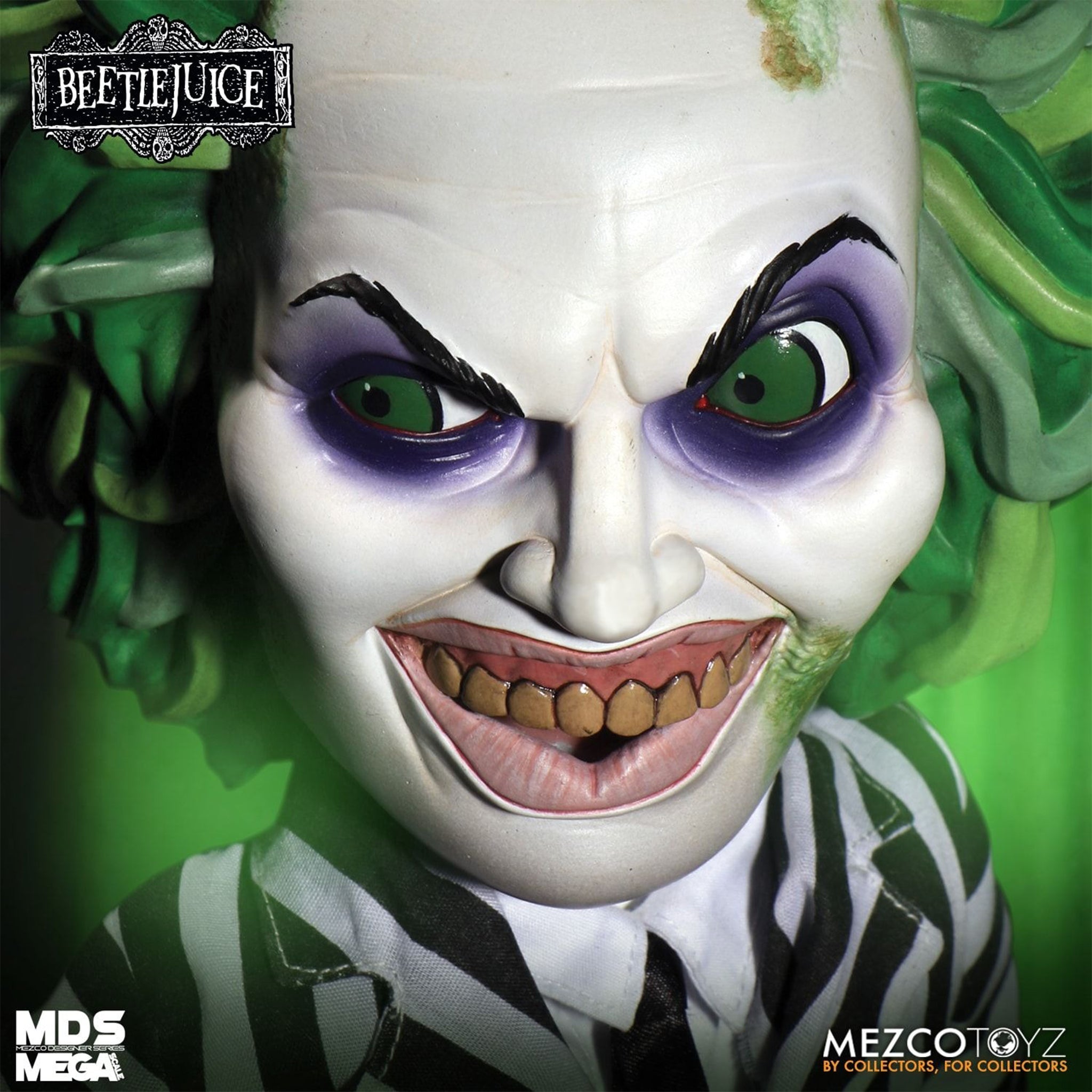 Beetlejuice MDS Mega Scale Mezco Toyz Figure with Sound – photo 7 of 8