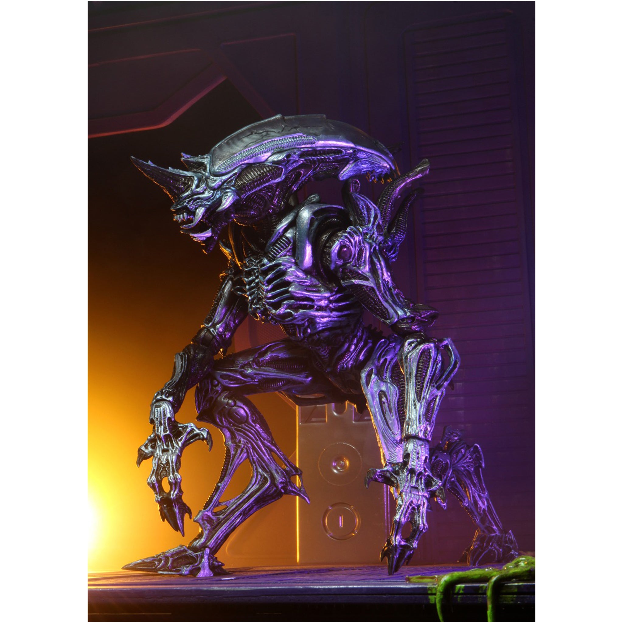 NECA Aliens Rhino Alien Kenner Tribute Action Figure 20cm