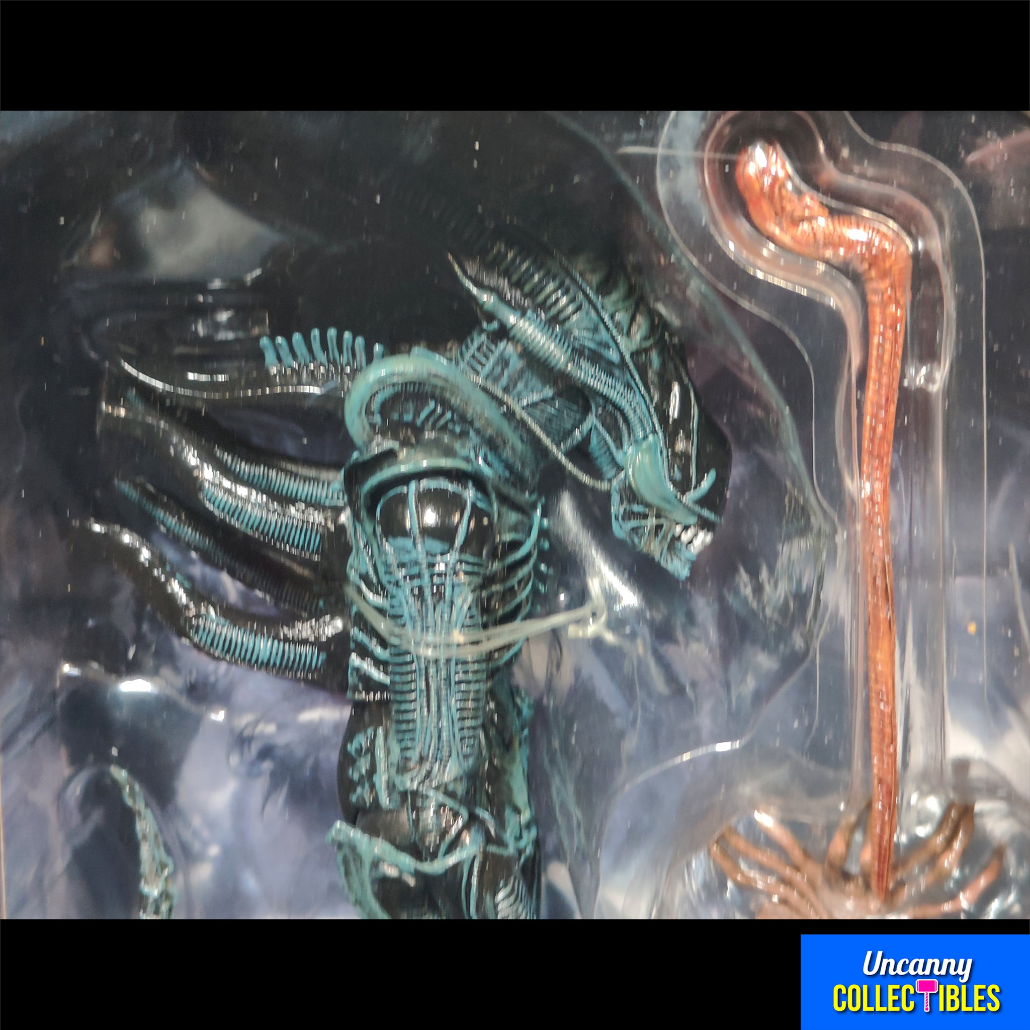 Aliens Ultimate Warrior Xenomorph NECA Figure