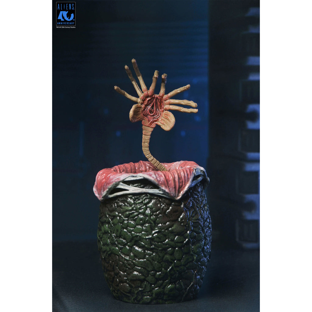 NECA Aliens Ultimate Warrior Xenomorph Action Figure – photo 13 of 23