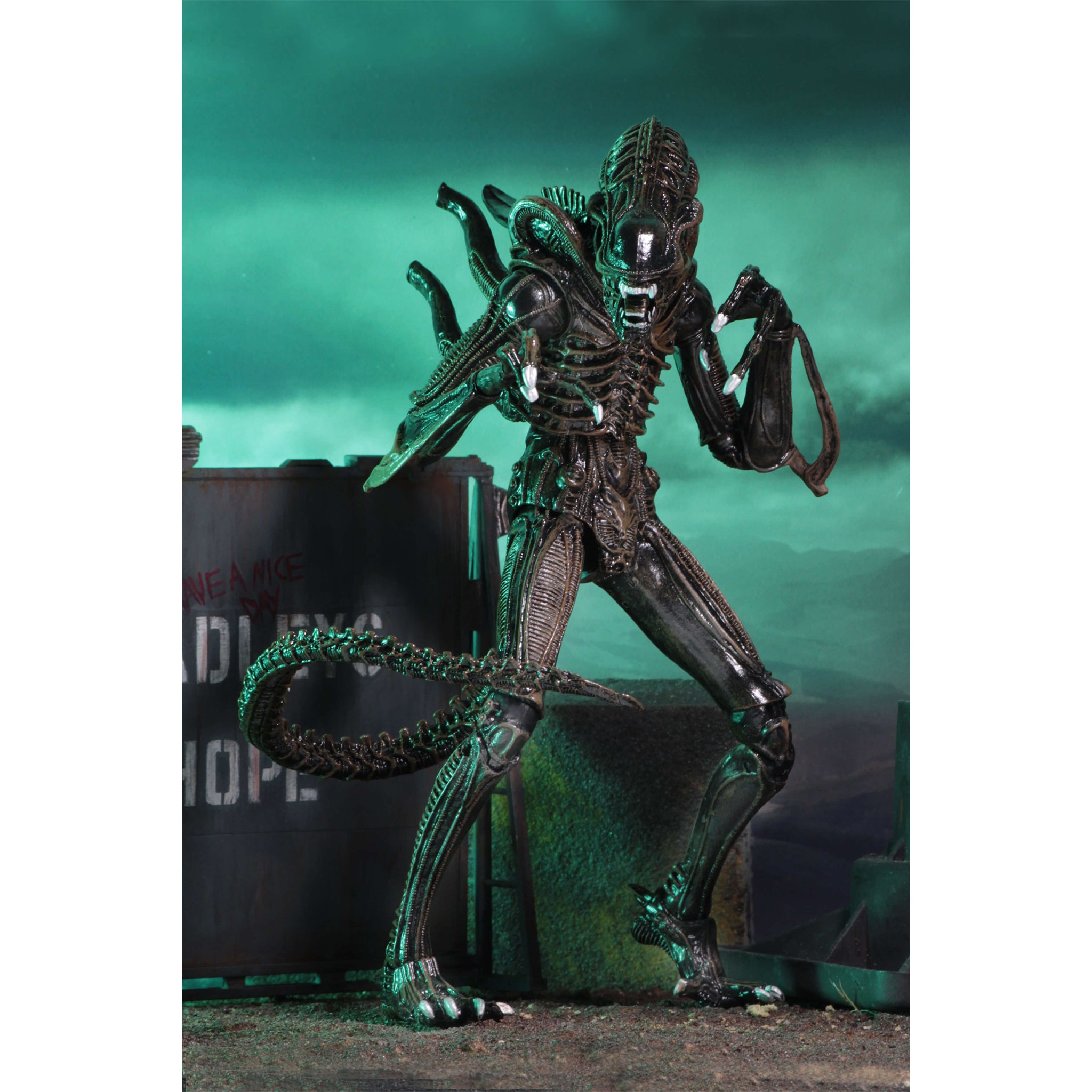 NECA Aliens Ultimate Warrior Xenomorph Action Figure – photo 19 of 23
