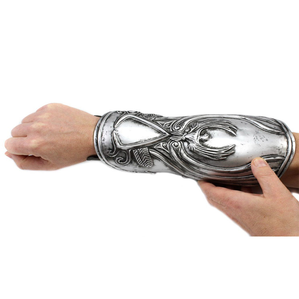 NECA Assassins Creed 2 The Hidden Blade Of Ezio Auditore Role Play Gauntlet Replica