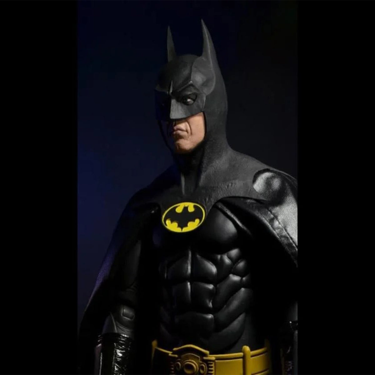 NECA Batman 1989 Michael Keaton 1/4 Scale Action Figure – photo 7 of 13