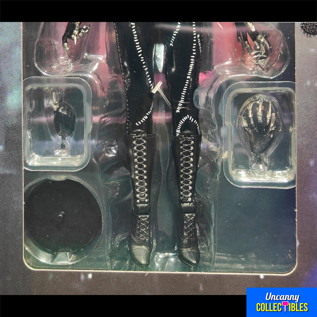 Batman Returns 1992 Catwoman Michelle Pfeiffer Clothed NECA Figure - photo 6 of 22