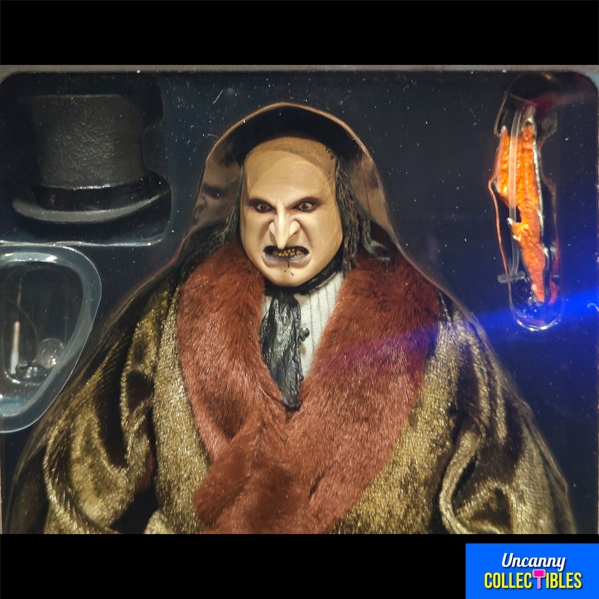 Batman Returns 1992 Penguin Danny DeVito Clothed NECA Figure - photo 4 of 22