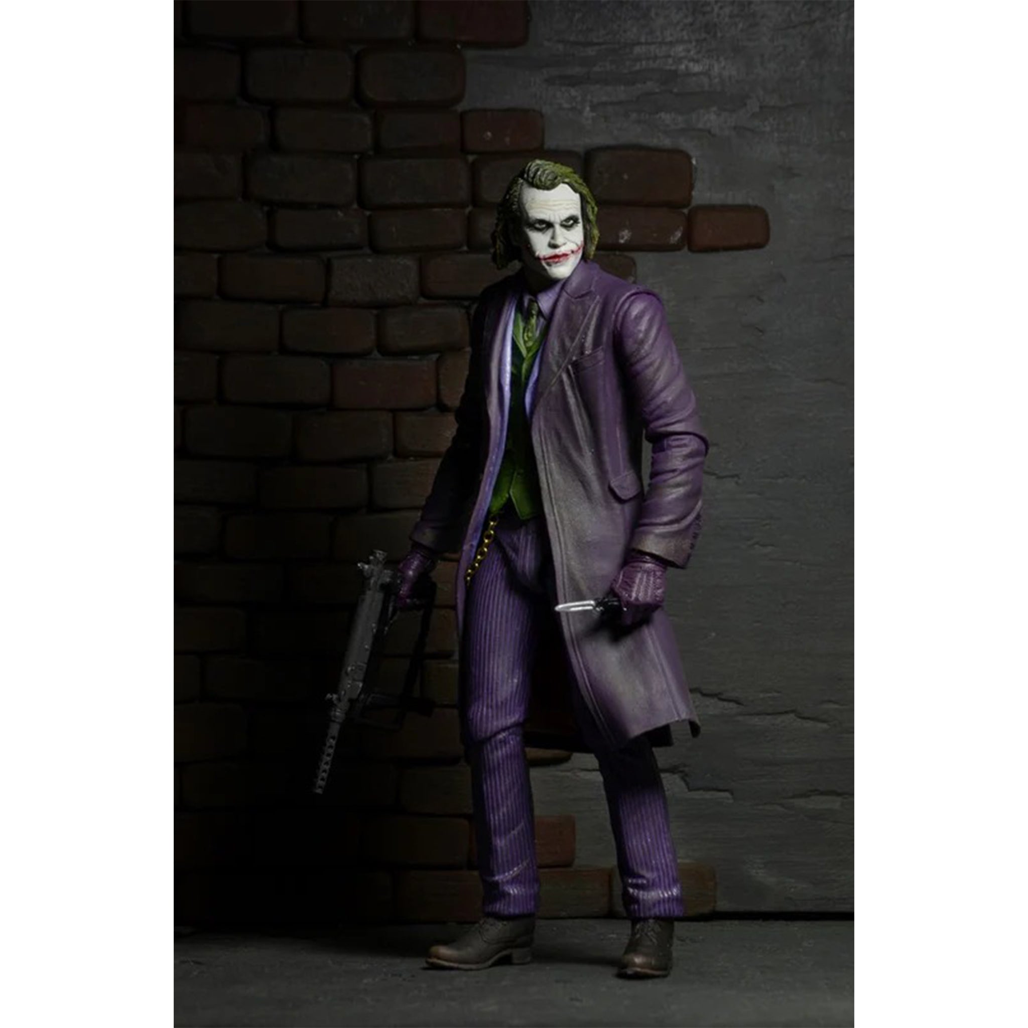NECA Batman The Dark Knight Joker Heath Ledger 1/4 Scale Action Figure – photo 2 of 8
