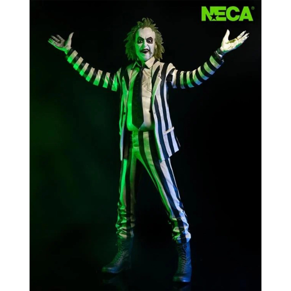 NECA Beetlejuice 1988 Striped Suit Beetlejuice 1/4 Scale Action Figure with Sound – photo 7 of 11