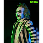 NECA Beetlejuice 1988 Striped Suit Beetlejuice 1/4 Scale Action Figure with Sound – photo 3 of 11