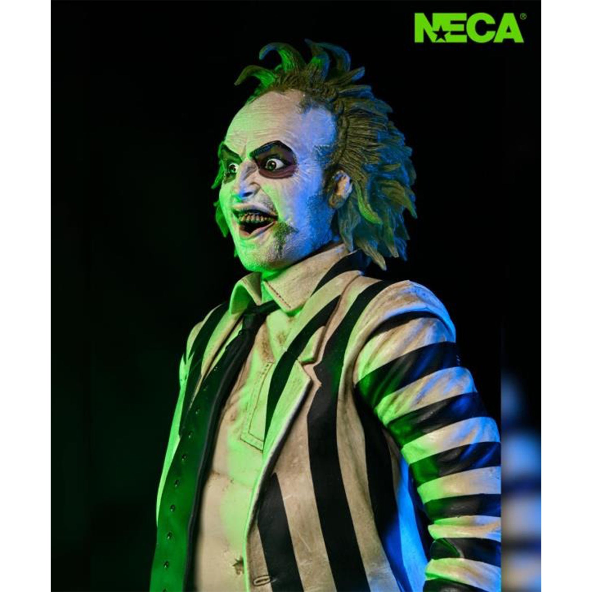 NECA Beetlejuice 1988 Striped Suit Beetlejuice 1/4 Scale Action Figure with Sound – photo 3 of 11