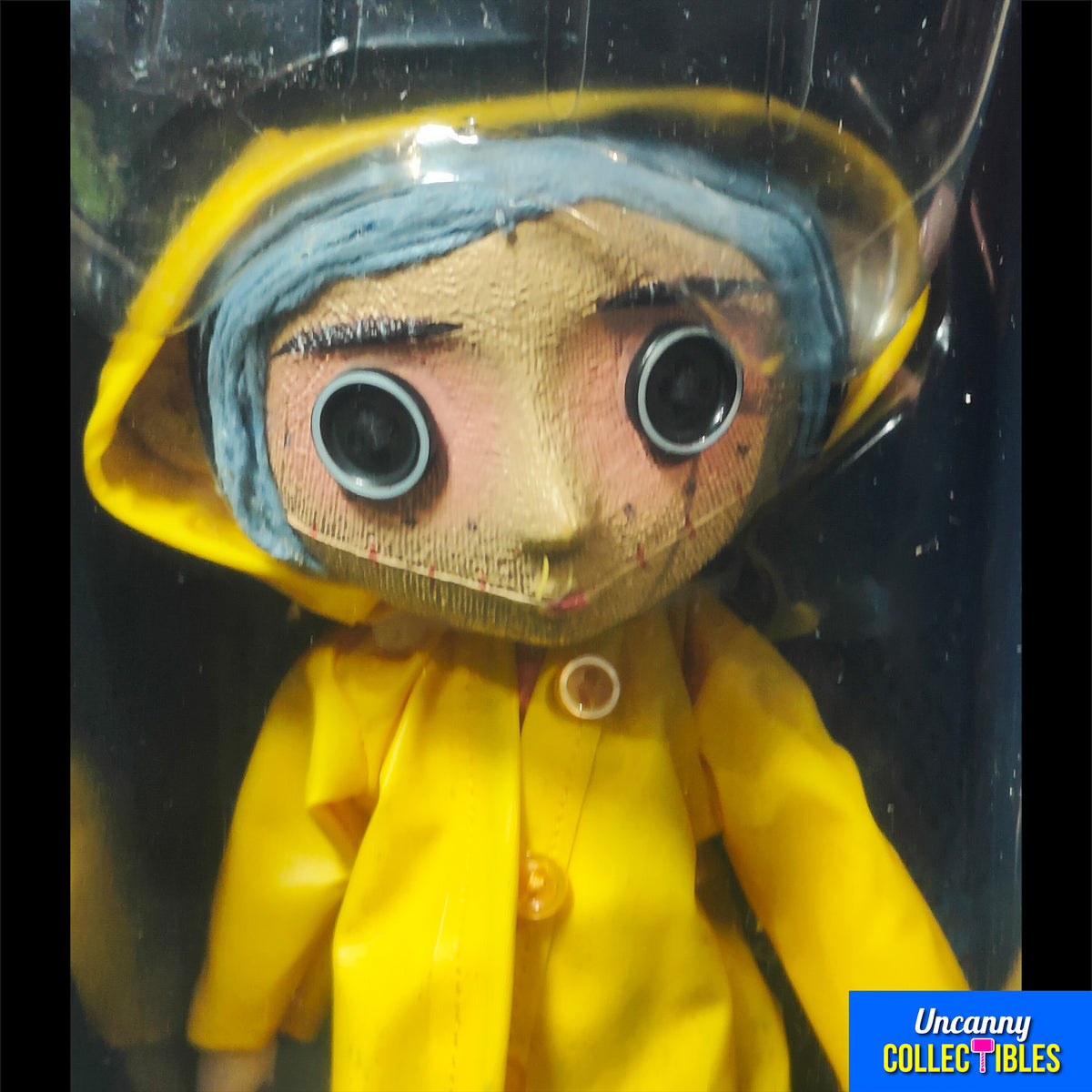 Coraline NECA Prop Replica Doll - photo 3 of 13