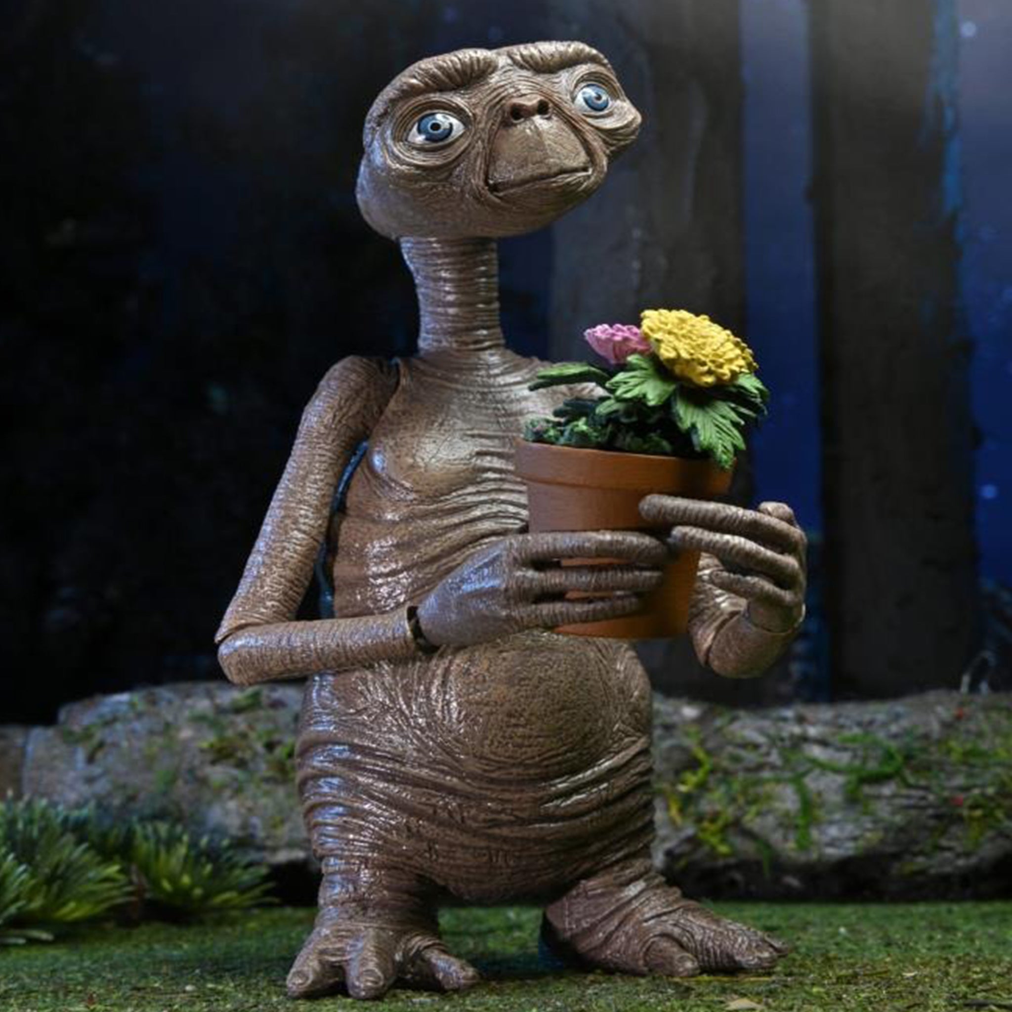 NECA E.T. the Extra-Terrestrial 40th Anniversary Ultimate Action Figure