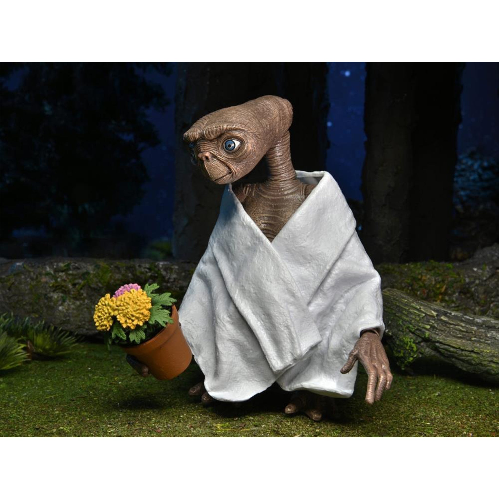 NECA E.T. the Extra-Terrestrial 40th Anniversary Ultimate Action Figure – Movie Icons & Heroes, NECA, 18 cm, brand new collector item, Uncanny Collectibles Dublin Ireland