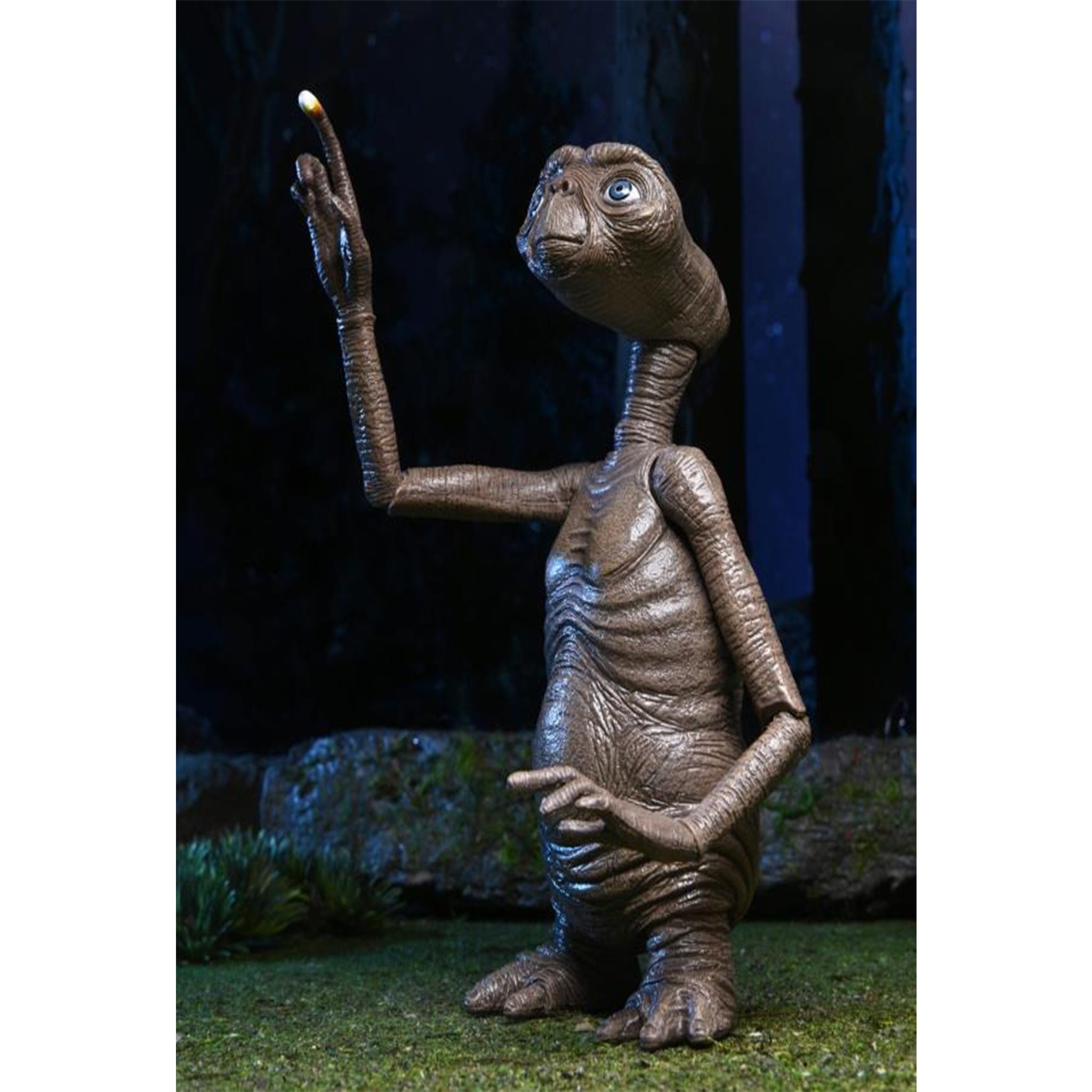 NECA E.T. the Extra-Terrestrial 40th Anniversary Ultimate Action Figure – Movie Icons & Heroes, NECA, 18 cm, brand new collector item, Uncanny Collectibles Dublin Ireland