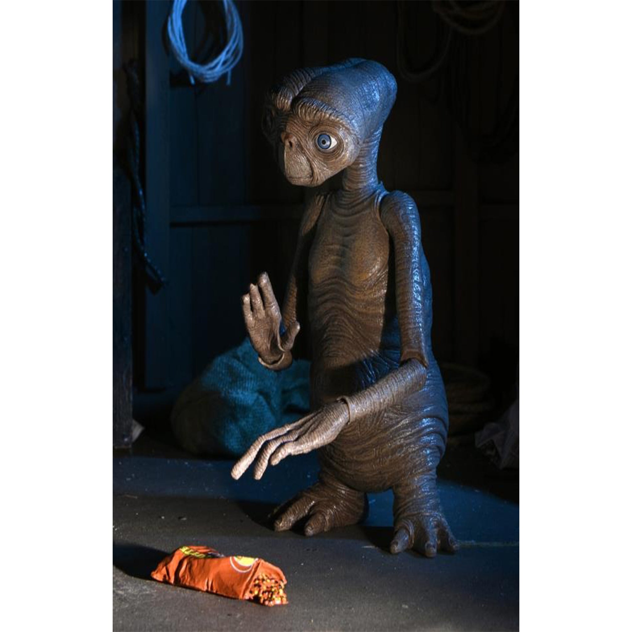 NECA E.T. the Extra-Terrestrial 40th Anniversary Ultimate Action Figure – Movie Icons & Heroes, NECA, 18 cm, brand new collector item, Uncanny Collectibles Dublin Ireland