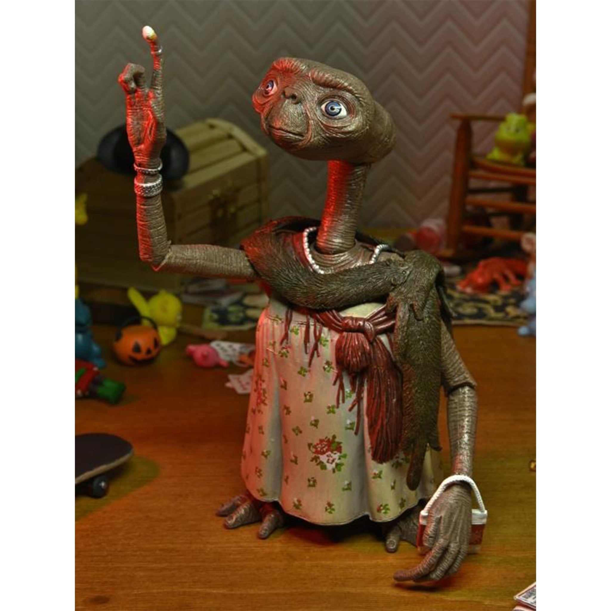 NECA E.T. the Extra-Terrestrial 40th Anniversary Ultimate Action Figure – Movie Icons & Heroes, NECA, 18 cm, brand new collector item, Uncanny Collectibles Dublin Ireland