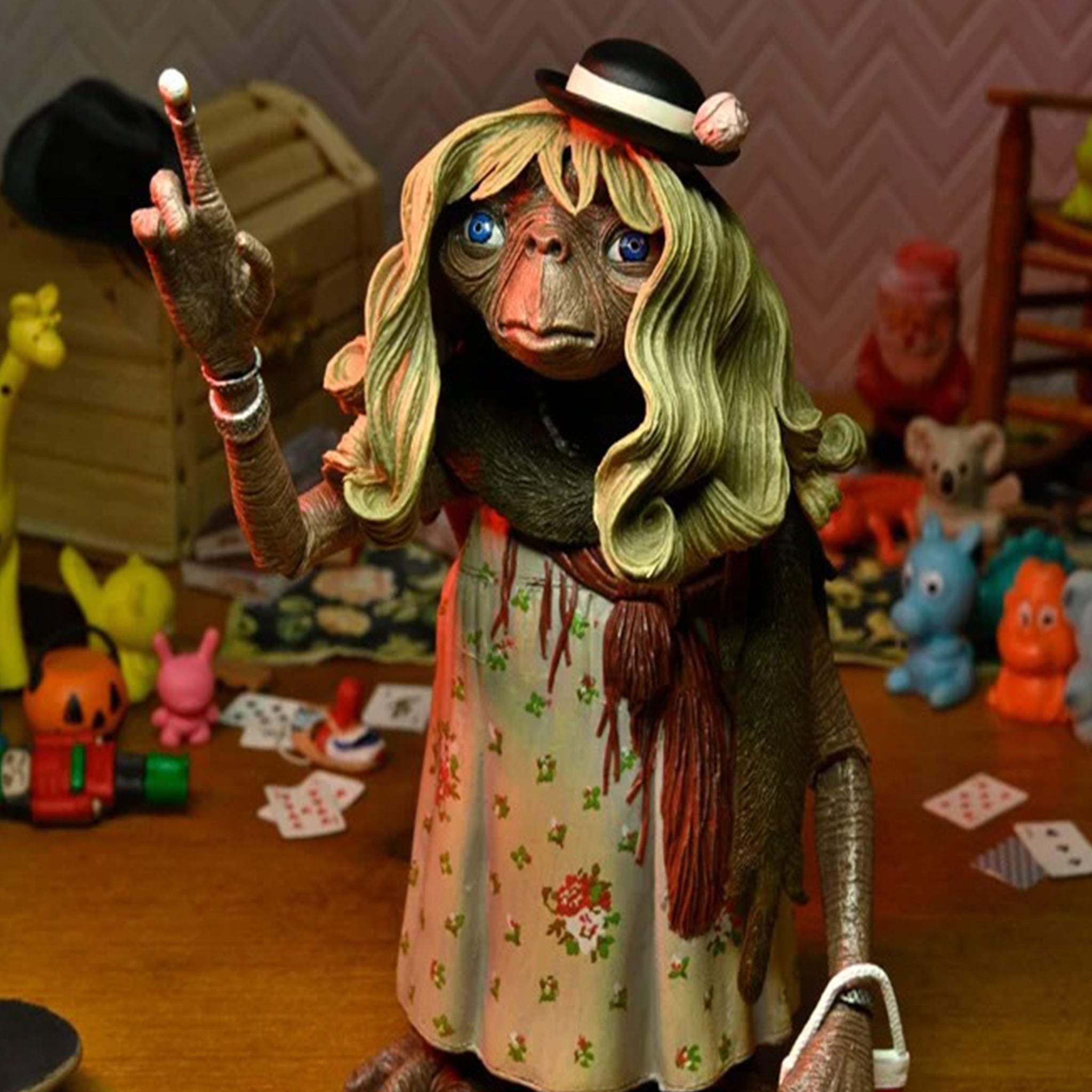 NECA E.T. the Extra-Terrestrial 40th Anniversary Ultimate Action Figure