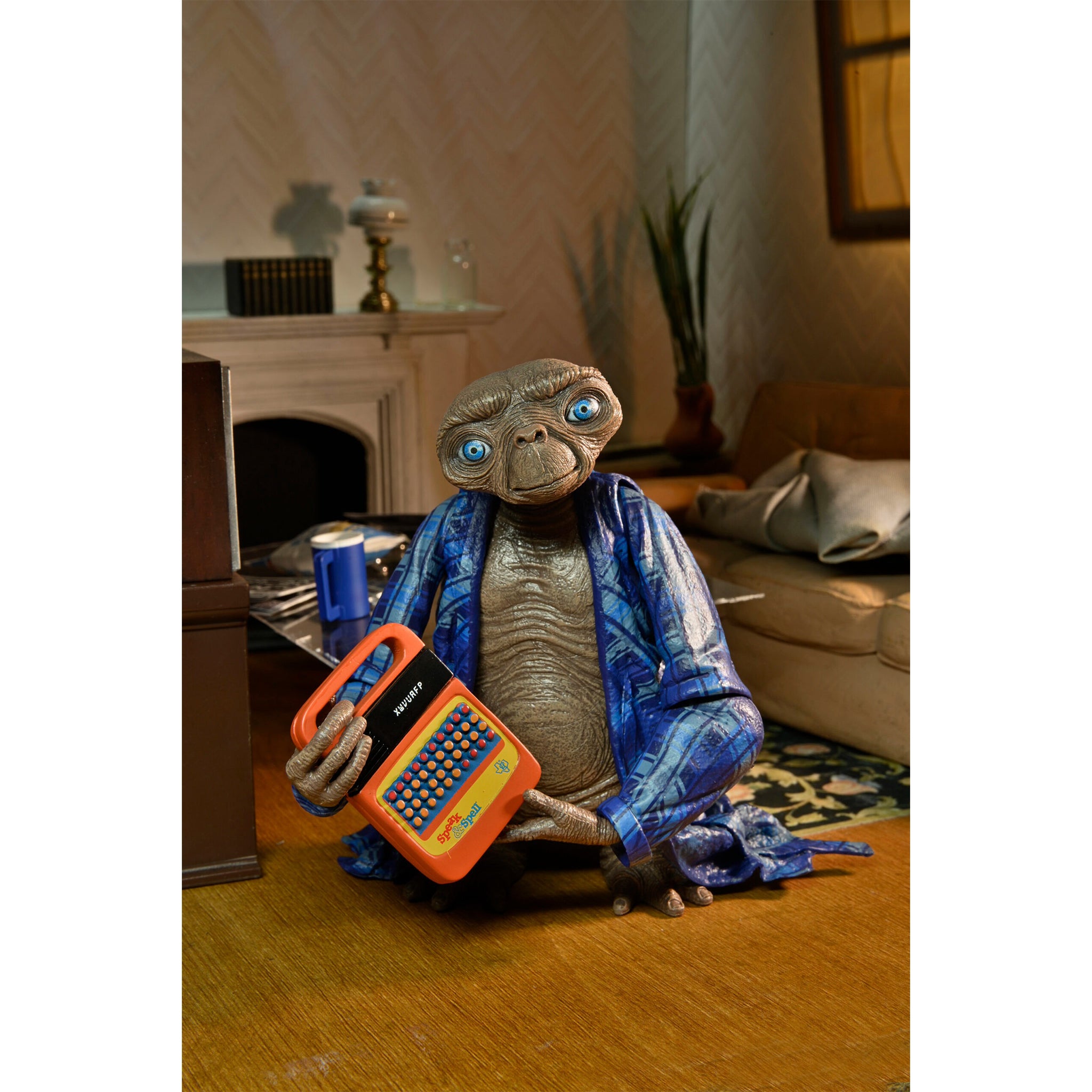 NECA E.T. the Extra-Terrestrial 40th Anniversary Ultimate Action Figure – Movie Icons & Heroes, NECA, 18 cm, brand new collector item, Uncanny Collectibles Dublin Ireland