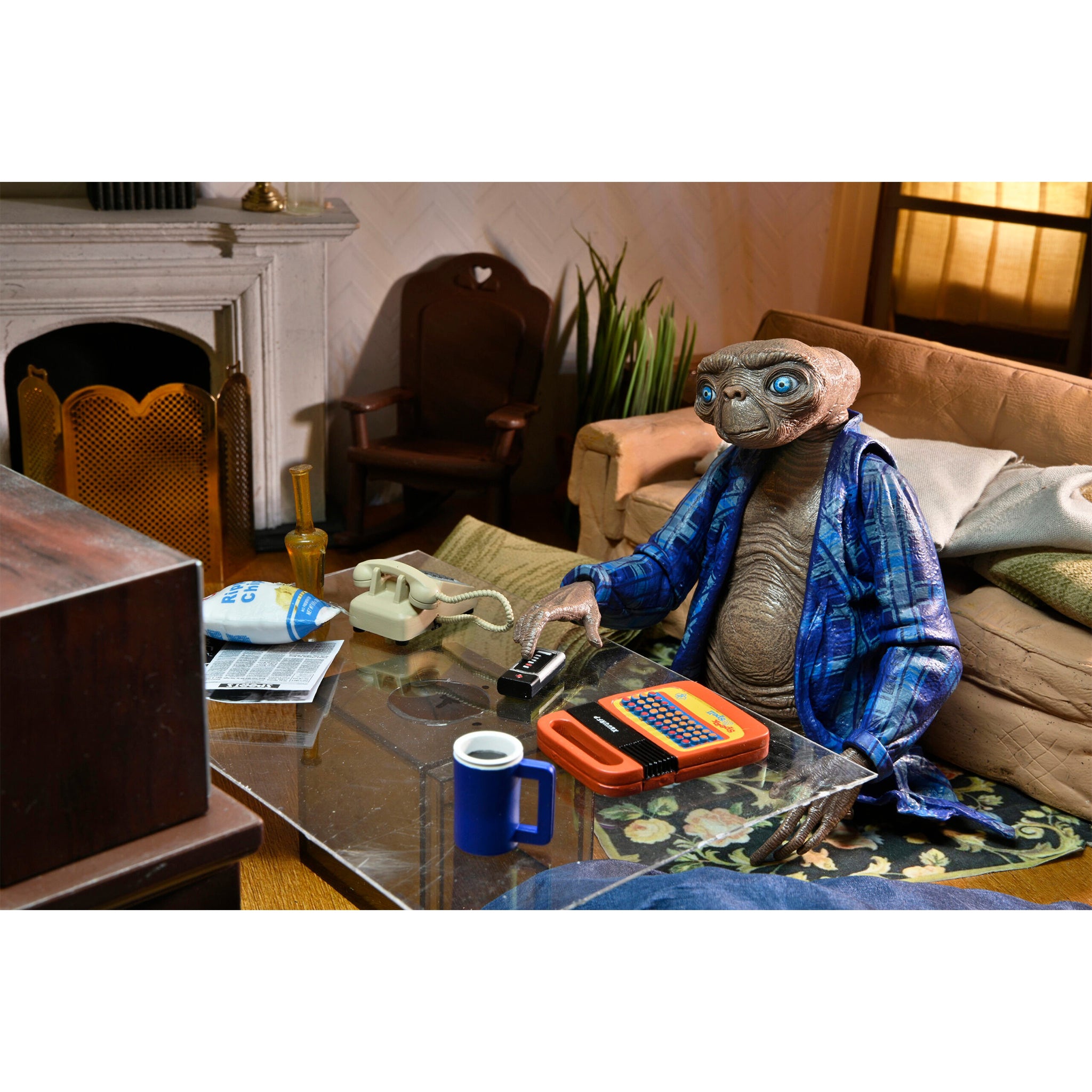 NECA E.T. the Extra-Terrestrial 40th Anniversary Ultimate Action Figure