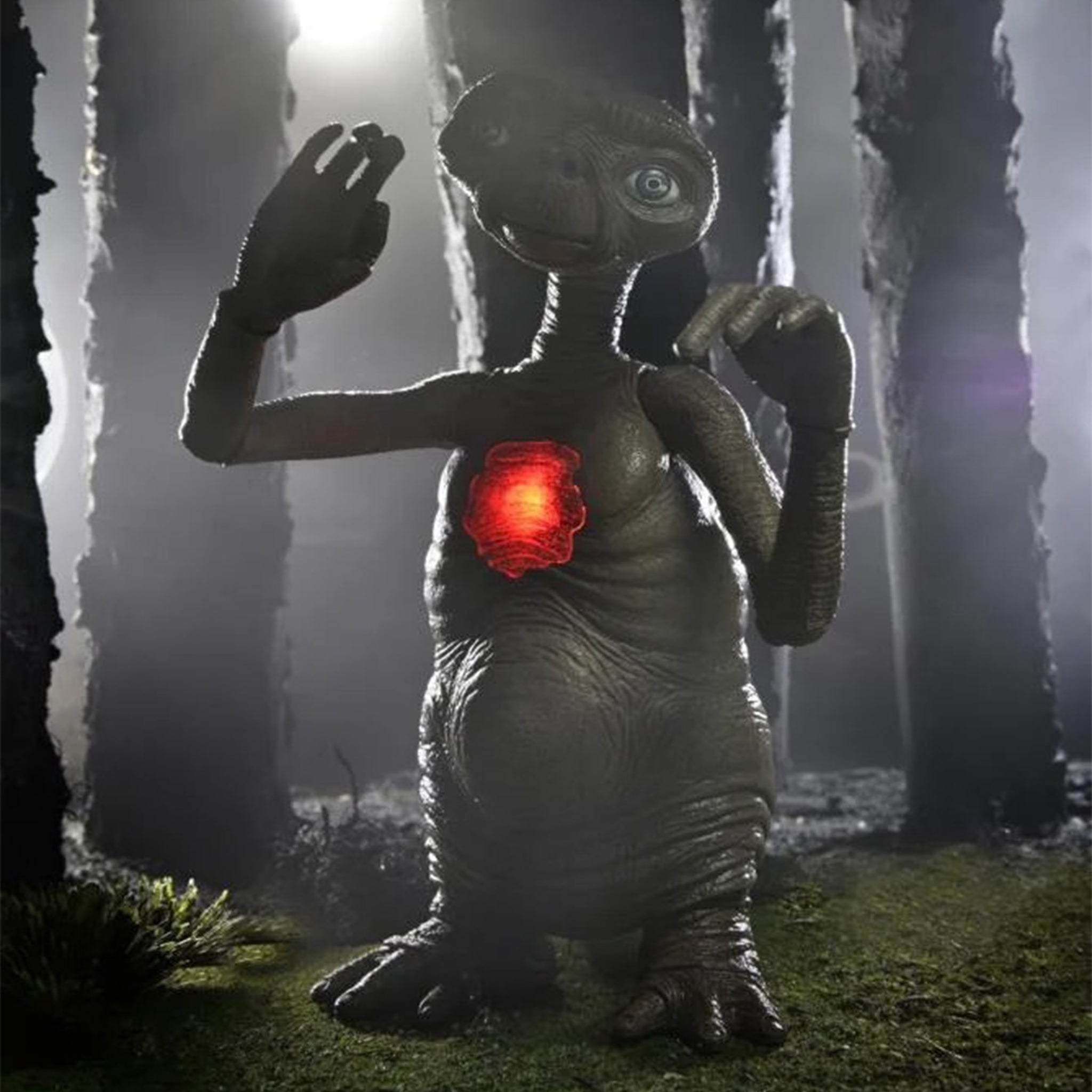 NECA E.T. the Extra-Terrestrial 40th Anniversary Ultimate E.T. Deluxe Action Figure – Movie Icons & Heroes, NECA, 12 cm, brand new collector item, Uncanny Collectibles Dublin Ireland