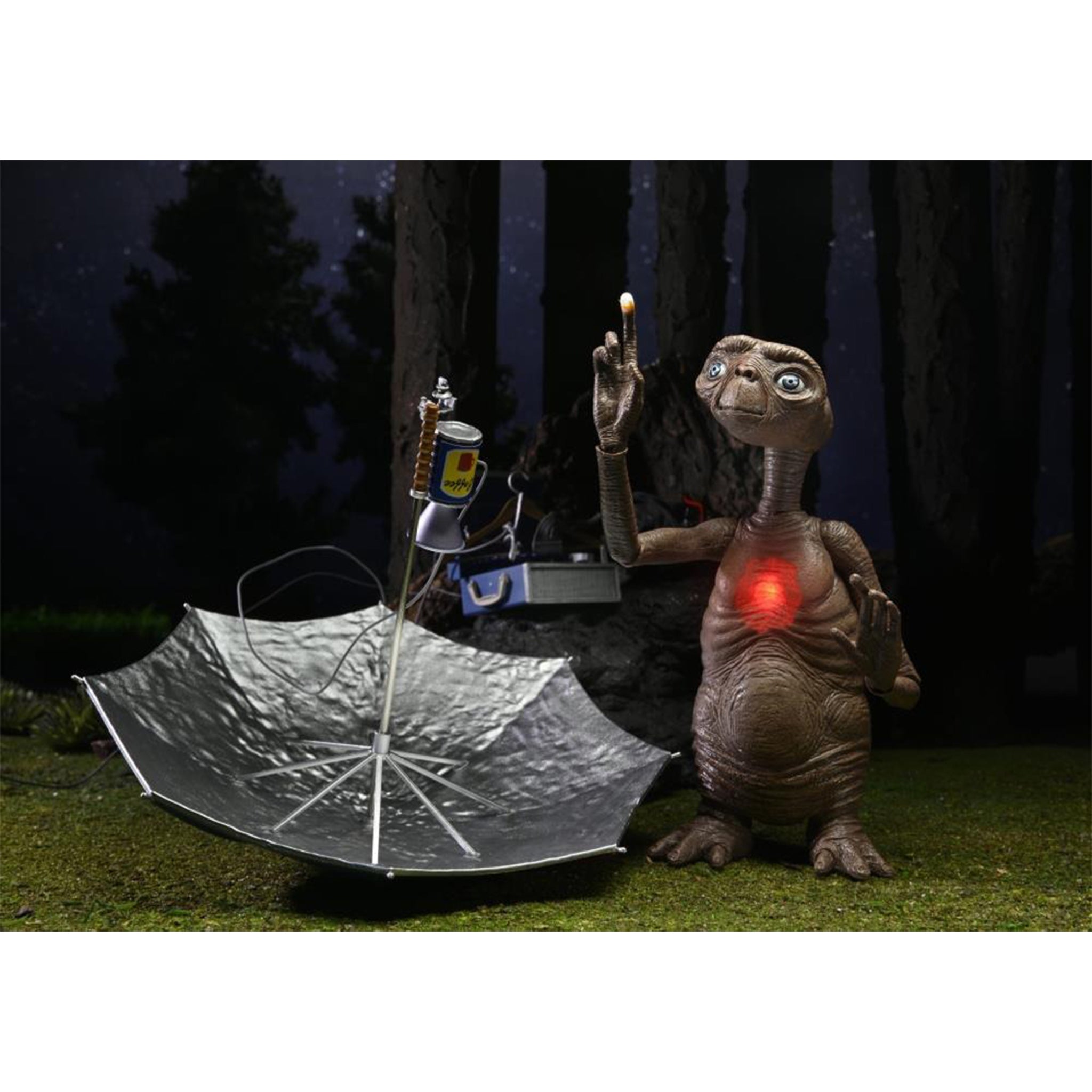 NECA E.T. the Extra-Terrestrial 40th Anniversary Ultimate E.T. Deluxe Action Figure – Movie Icons & Heroes, NECA, 12 cm, brand new collector item, Uncanny Collectibles Dublin Ireland