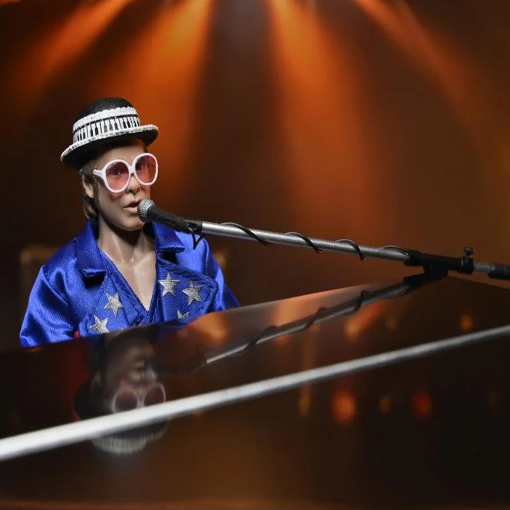 NECA Elton John With Piano Deluxe Retro Clothed Action Figure – Music, NECA, 20 cm, brand new collector item, Uncanny Collectibles Dublin Ireland