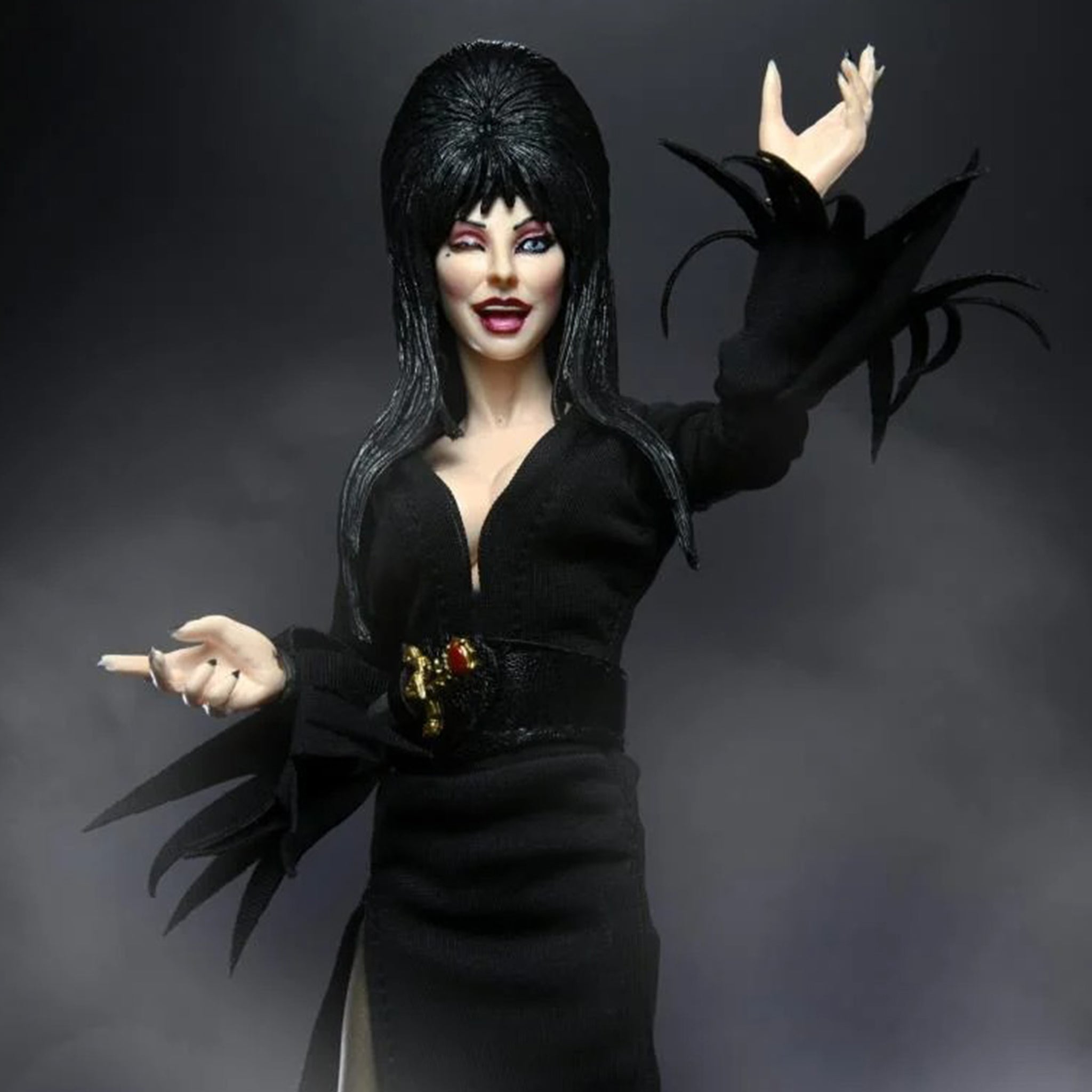 NECA Elvira Mistress Of The Dark Retro Clothed Action Figure – Horror, NECA, 20 cm, brand new collector item, Uncanny Collectibles Dublin Ireland
