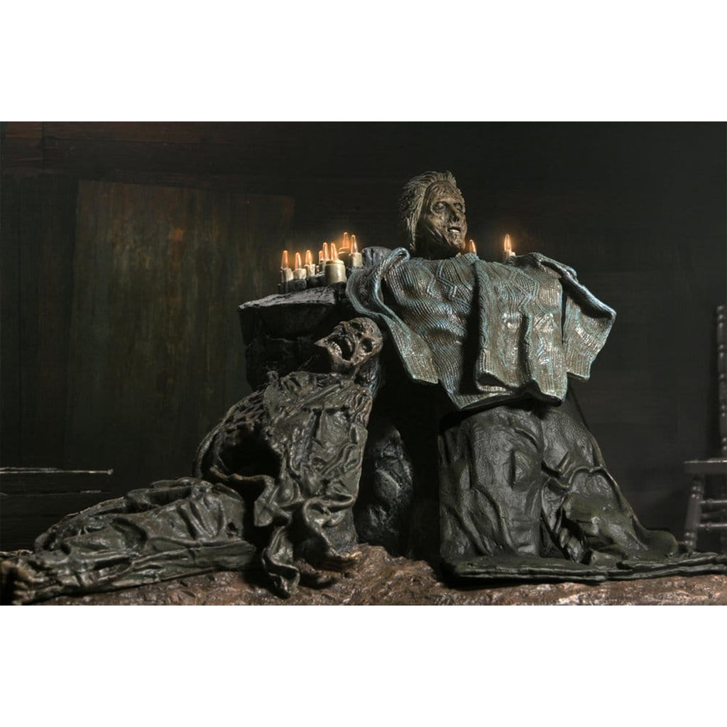 NECA Friday the 13th The Game Pamela Shrine Diorama