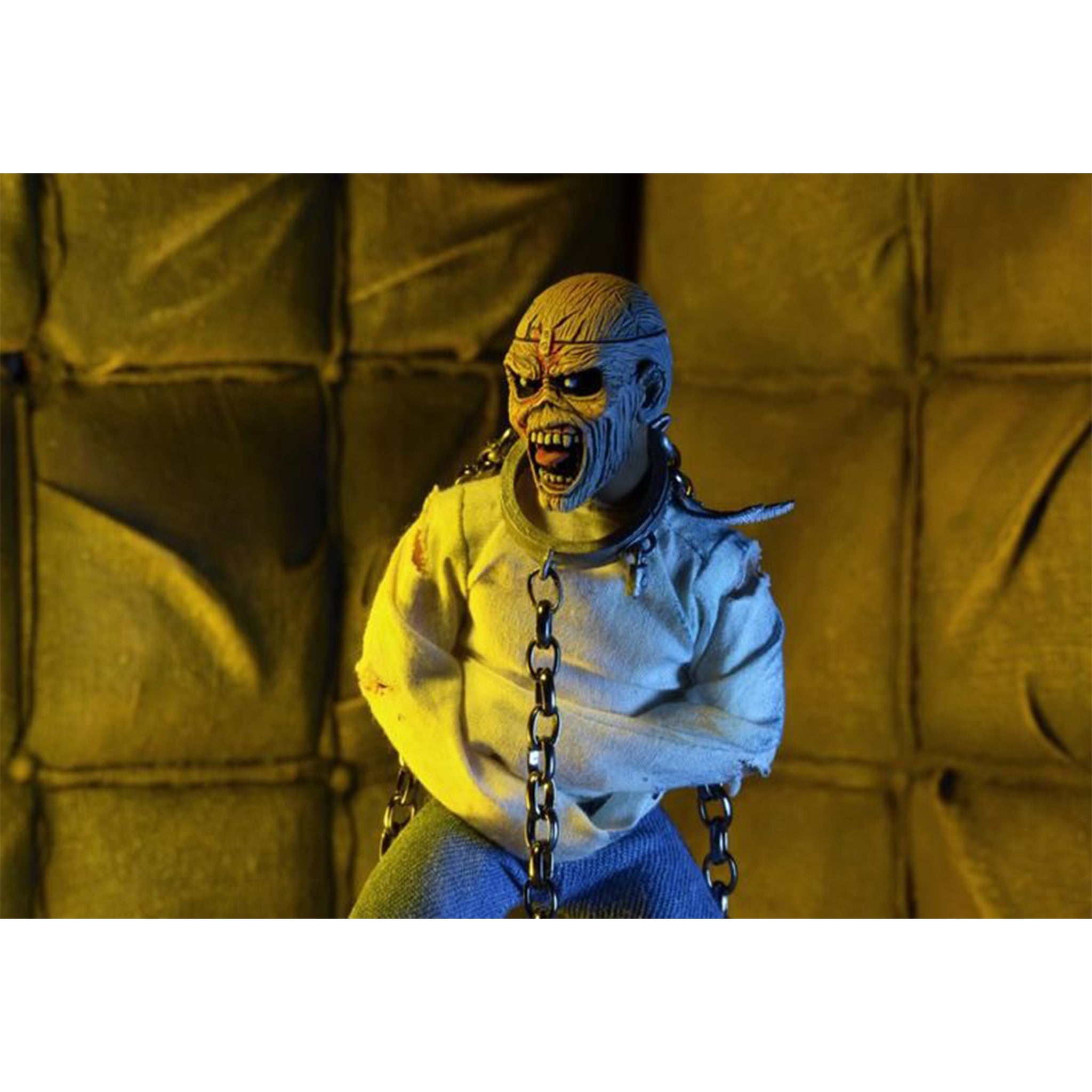 Iron Maiden Eddie Piece of Mind Retro Cloth NECA Figure