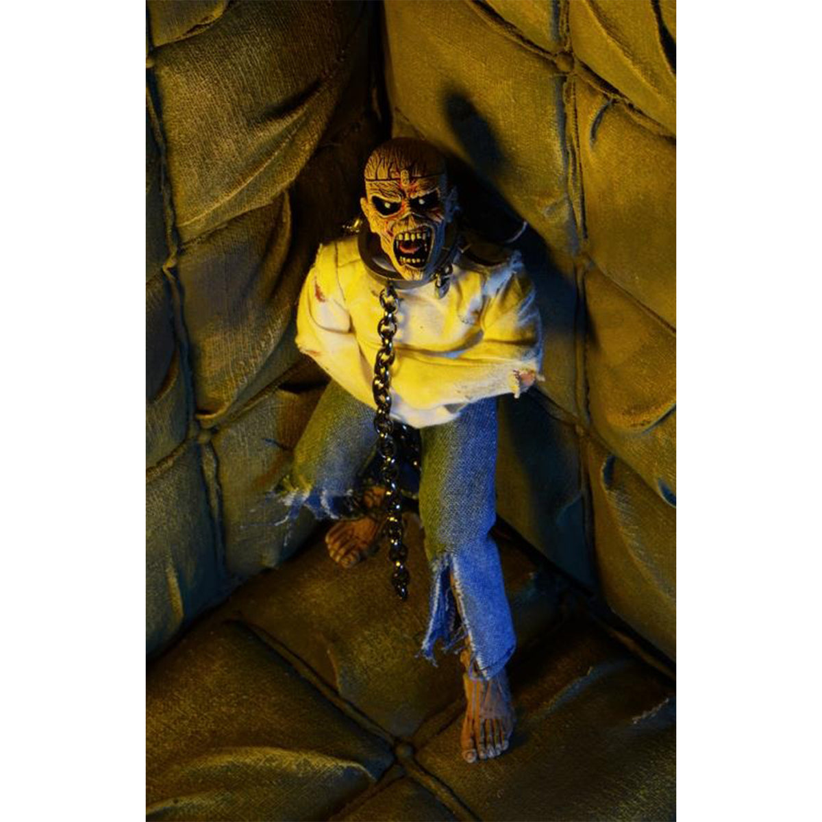 Iron Maiden Eddie Piece of Mind Retro Cloth NECA Figure - photo 6 of 10