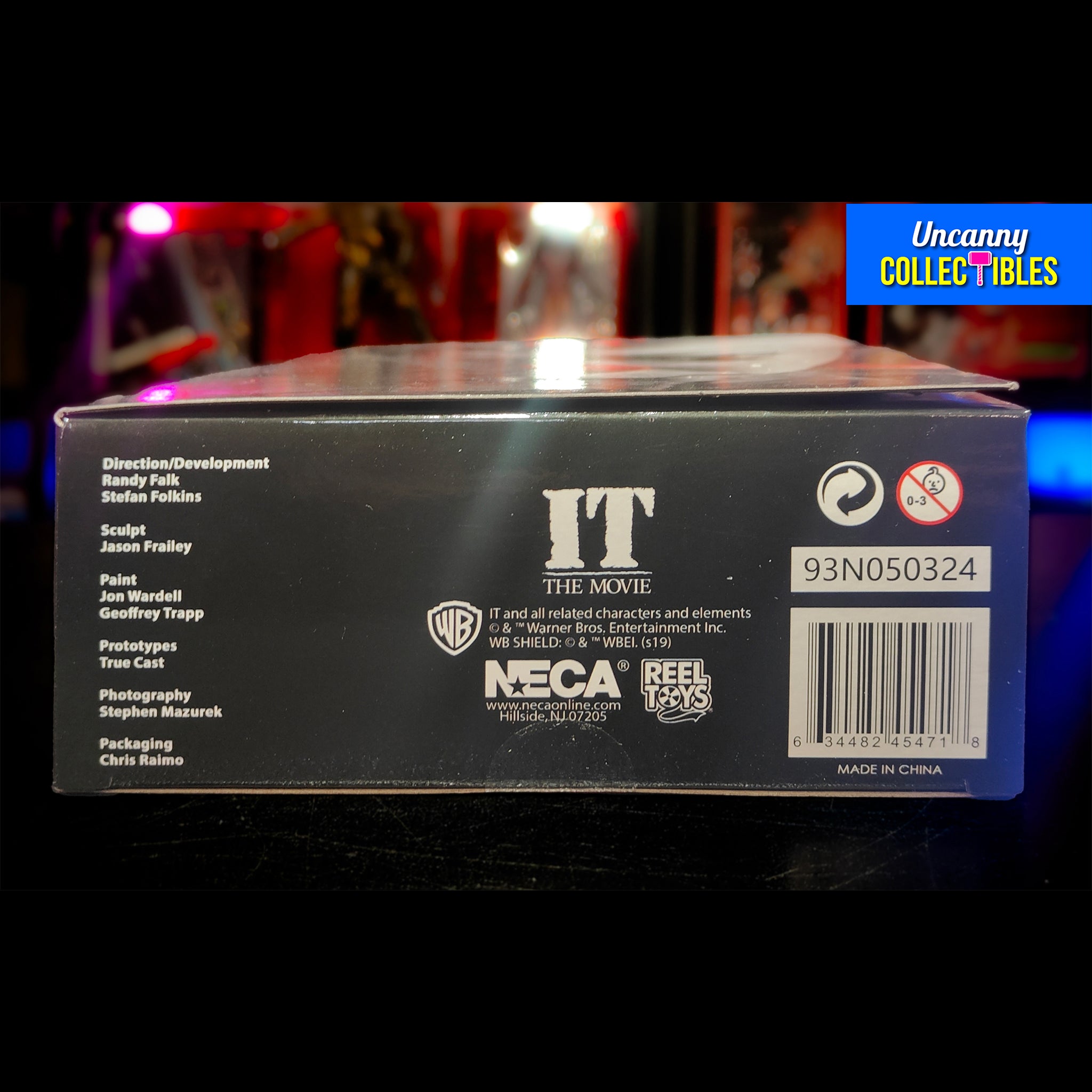 NECA IT 1990 Ultimate Pennywise Action Figure Version 2 18cm – IT, NECA, 18 cm, 2025, brand new collector item, Uncanny Collectibles Dublin Ireland