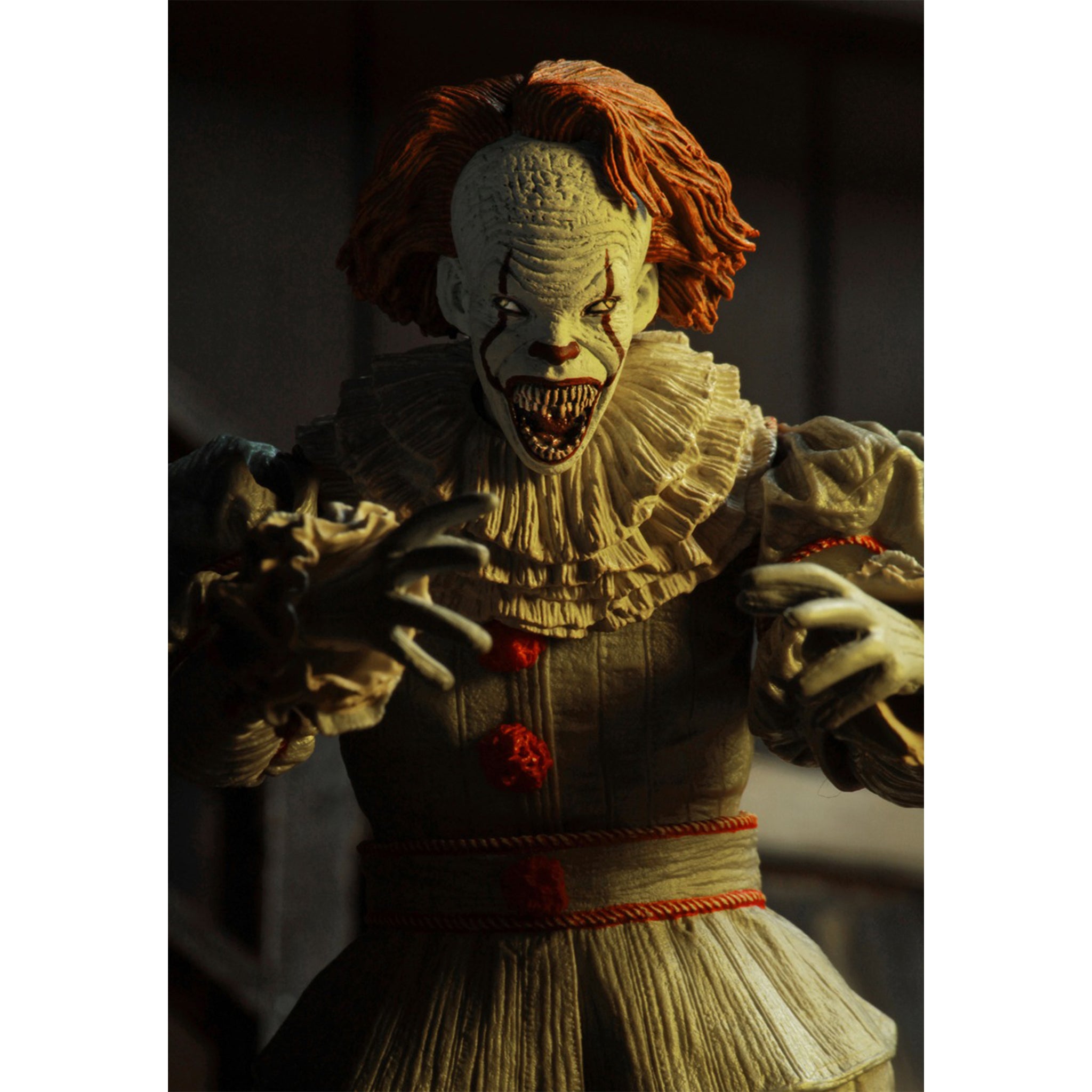 NECA IT 2017 Ultimate Well House Pennywise Action Figure 2024 18cm