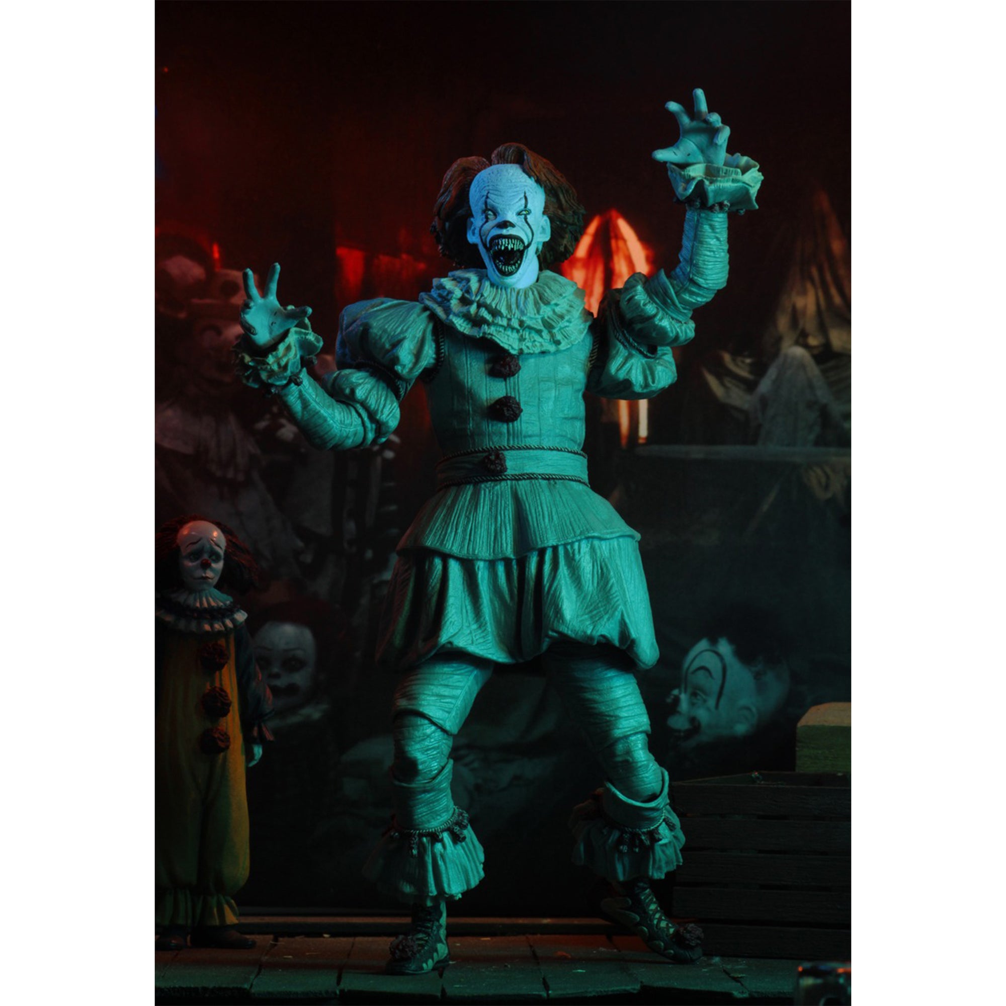NECA IT 2017 Ultimate Well House Pennywise Action Figure 2024 18cm