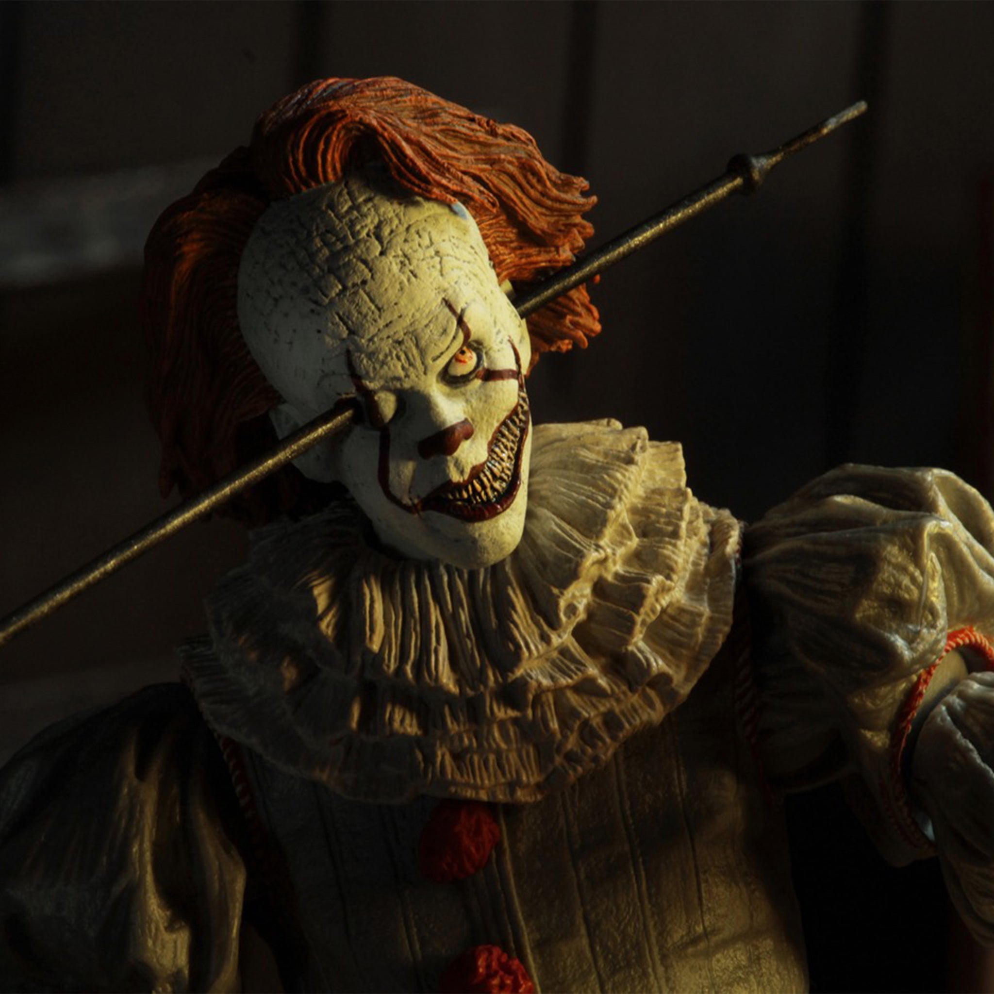 NECA IT 2017 Ultimate Well House Pennywise Action Figure 2024 18cm