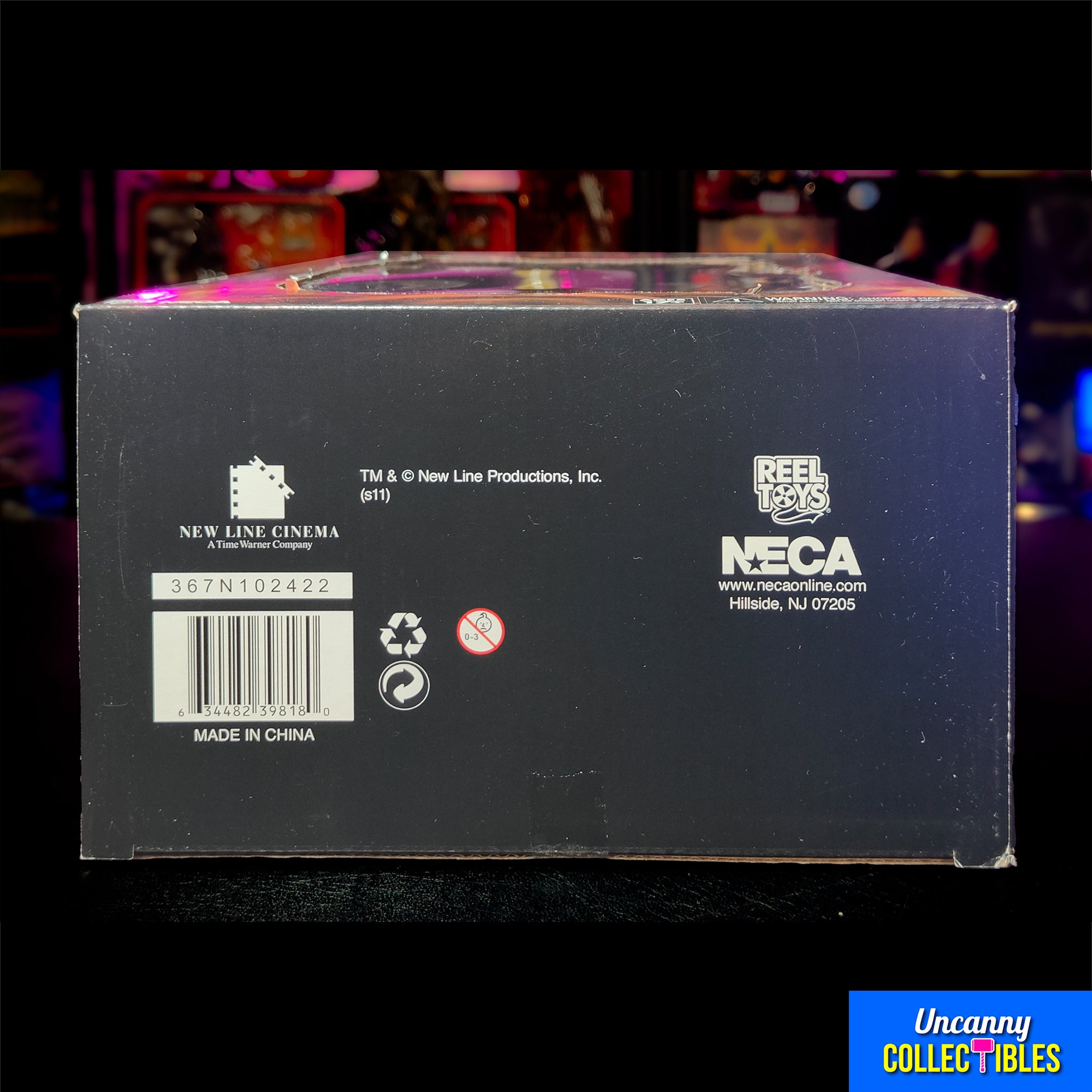 NECA Nightmare On Elm Street 1984 Freddy Krueger Glove Prop Replica – Nightmare on Elm Street, NECA, 30 cm, 2022, brand new collector item, Uncanny Collectibles Dublin Ireland