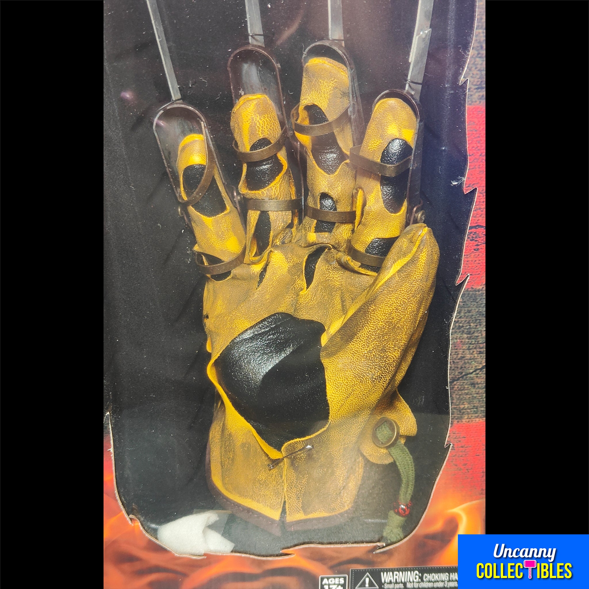 NECA Nightmare On Elm Street 1984 Freddy Krueger Glove Prop Replica – Nightmare on Elm Street, NECA, 30 cm, 2022, brand new collector item, Uncanny Collectibles Dublin Ireland