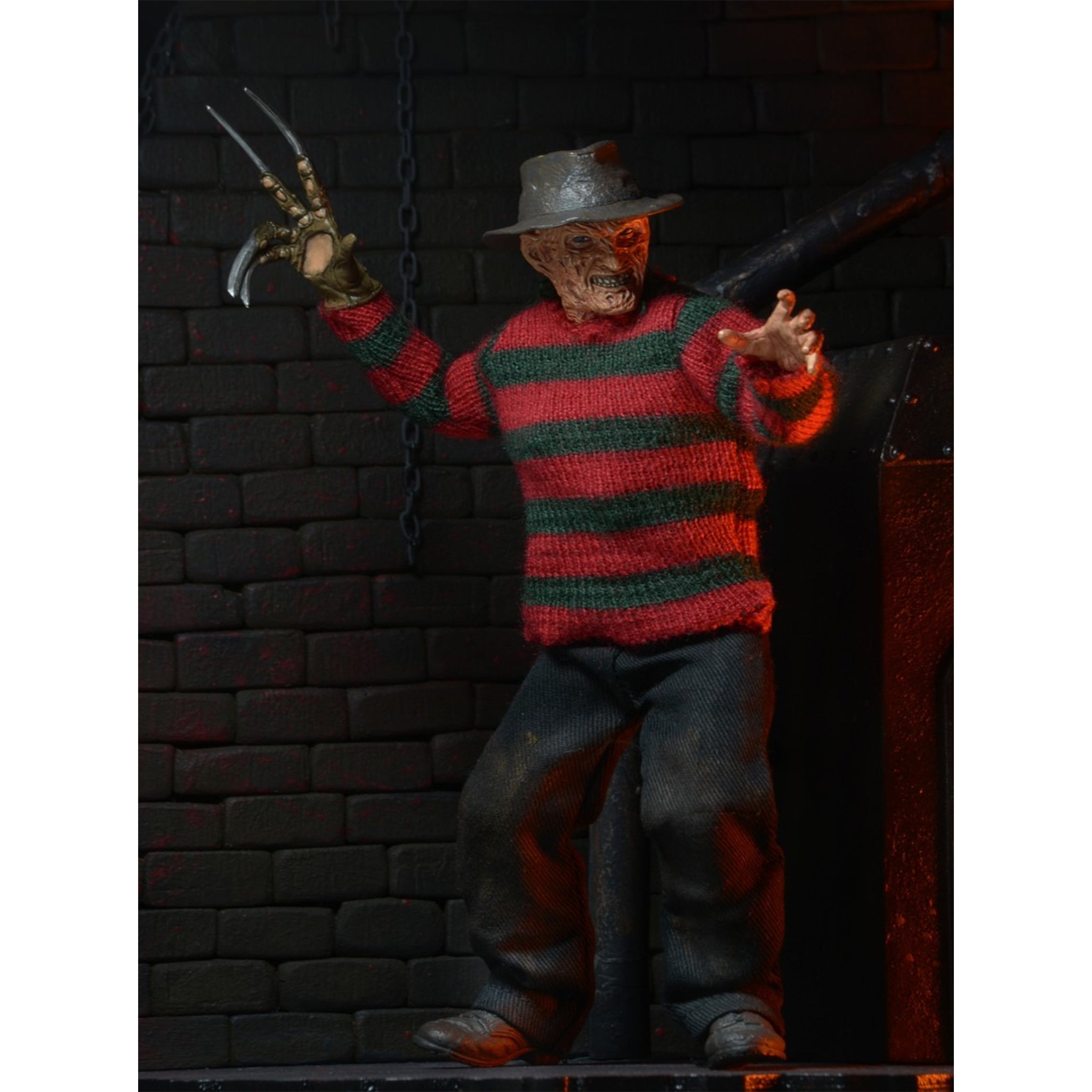 NECA Nightmare On Elm Street Dream Warriors Freddy Kreuger Retro Clothed Action Figure 20cm