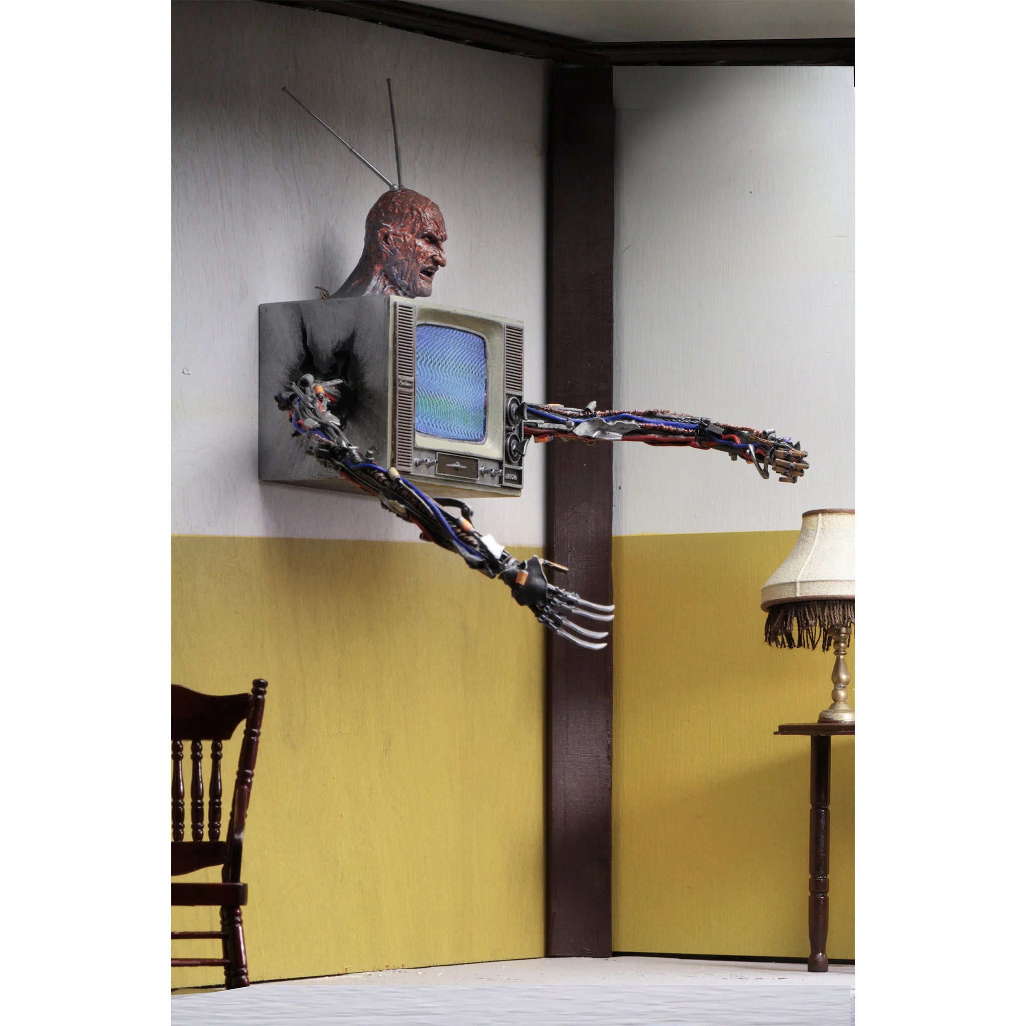 NECA Nightmare on Elm Street Freddy Krueger Deluxe Accessory Set – photo 6 of 11