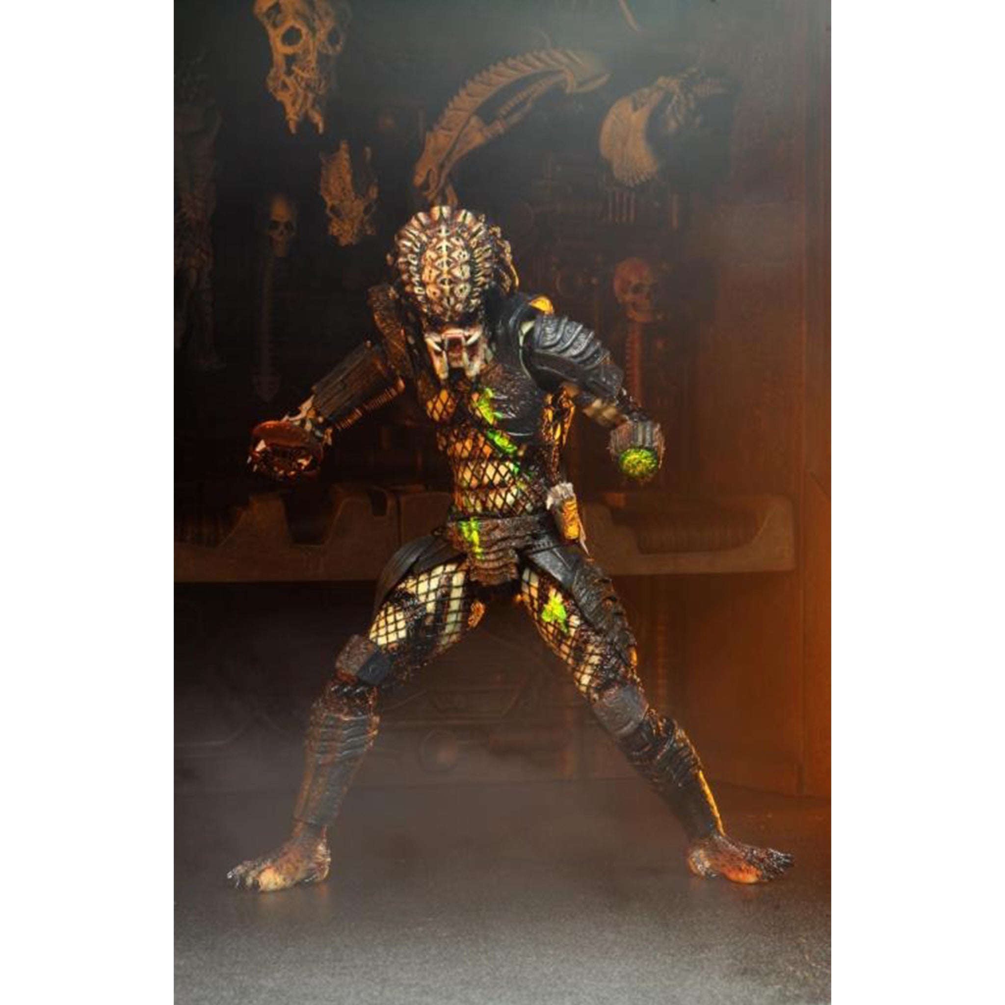 NECA Predator 2 Ultimate Battle Damaged City Hunter Predator Action Figure 20cm
