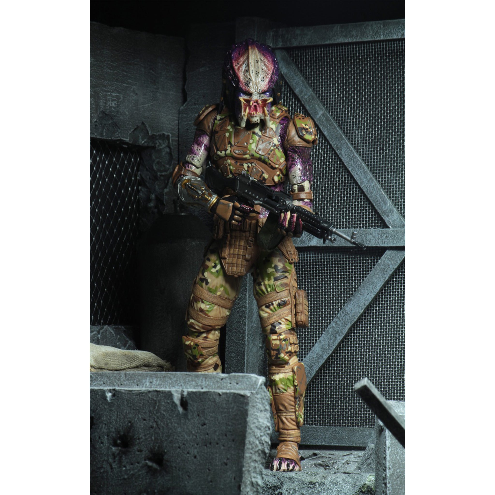 NECA Predator 2018 Ulitmate Emissary 1 Predator Action Figure 20cm