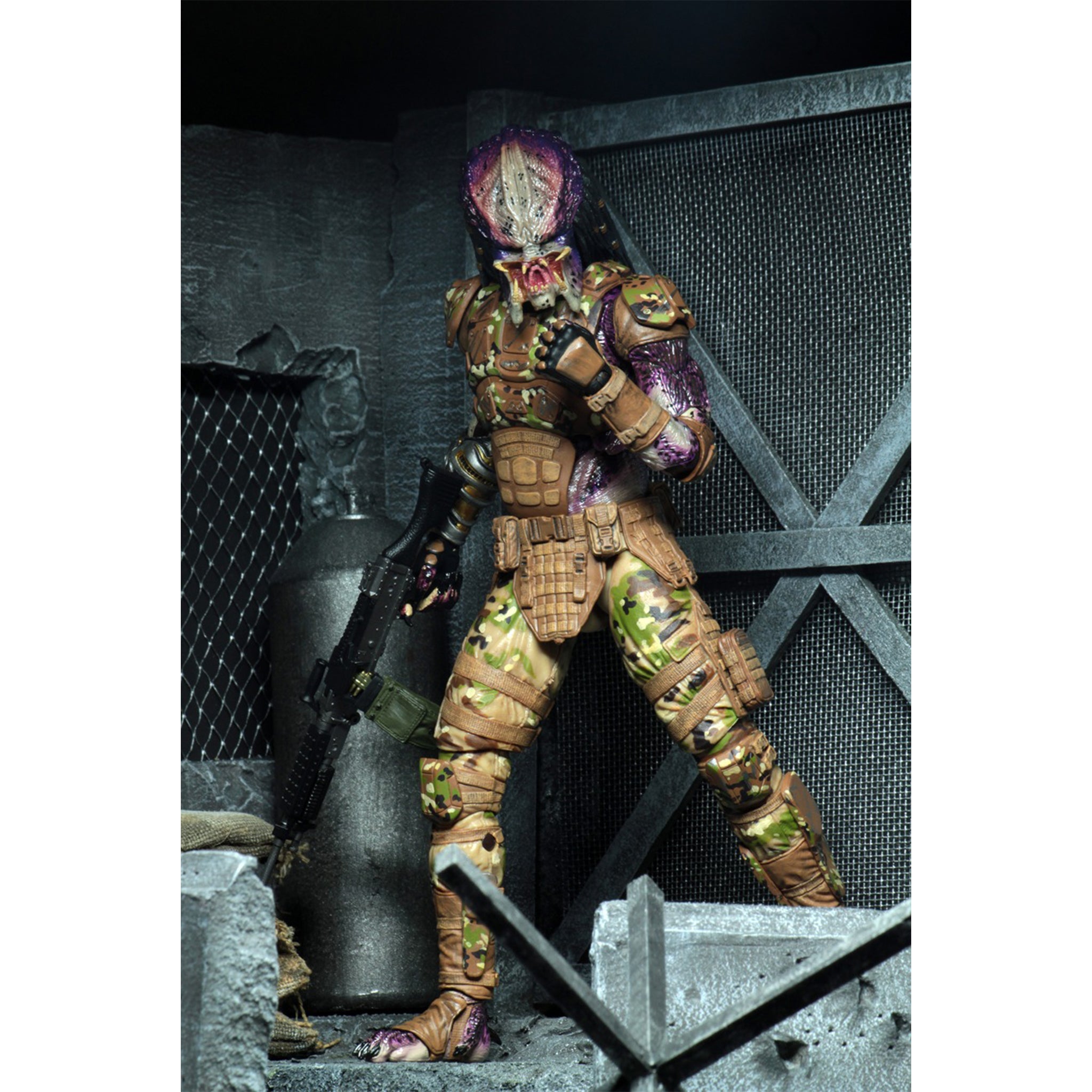 NECA Predator 2018 Ulitmate Emissary 1 Predator Action Figure 20cm