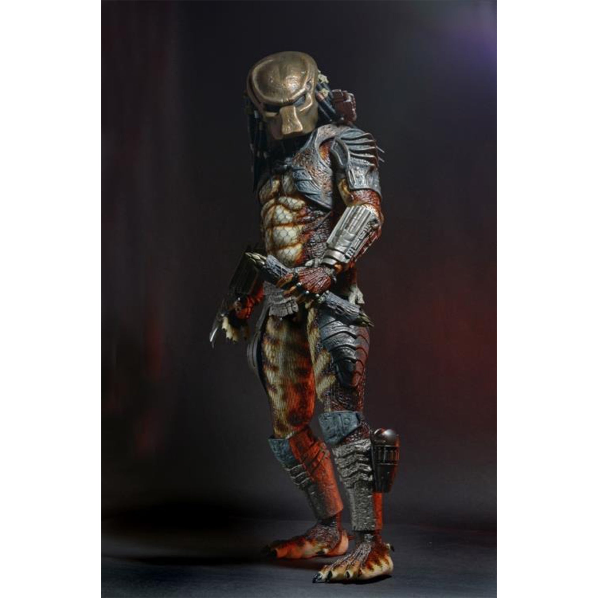 NECA Predator City Hunter 1/4 Scale Action Figure With LED Lights – photo 6 of 15